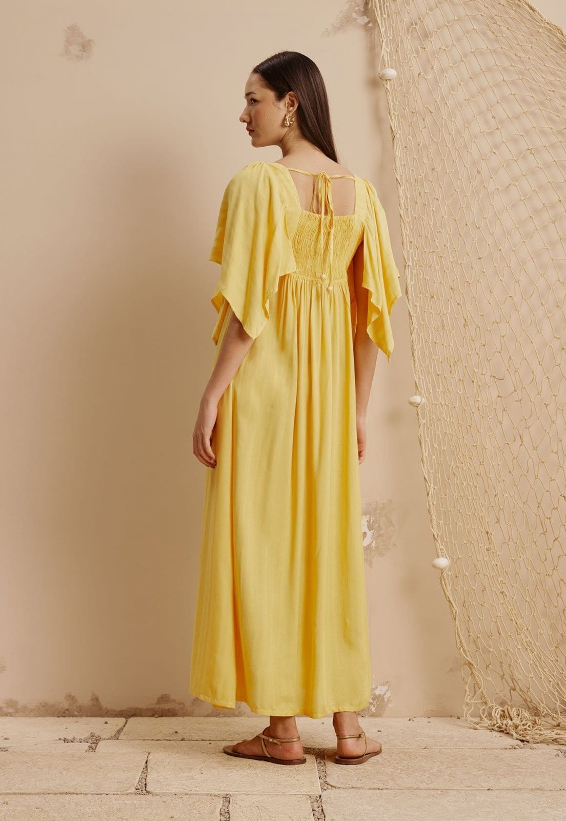 Vista 2 Vestido Longo Manga Lenço Liso CaCay amarelo