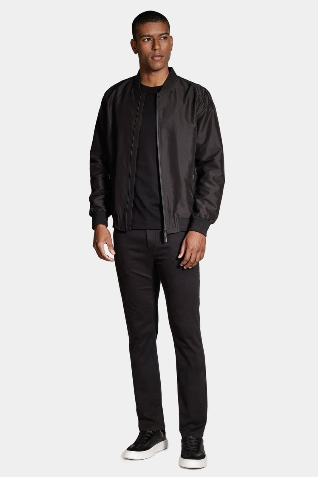 Vista 2 Calça Aramis 5 Pockets Slim Color Comfort Preto Aramis incolor