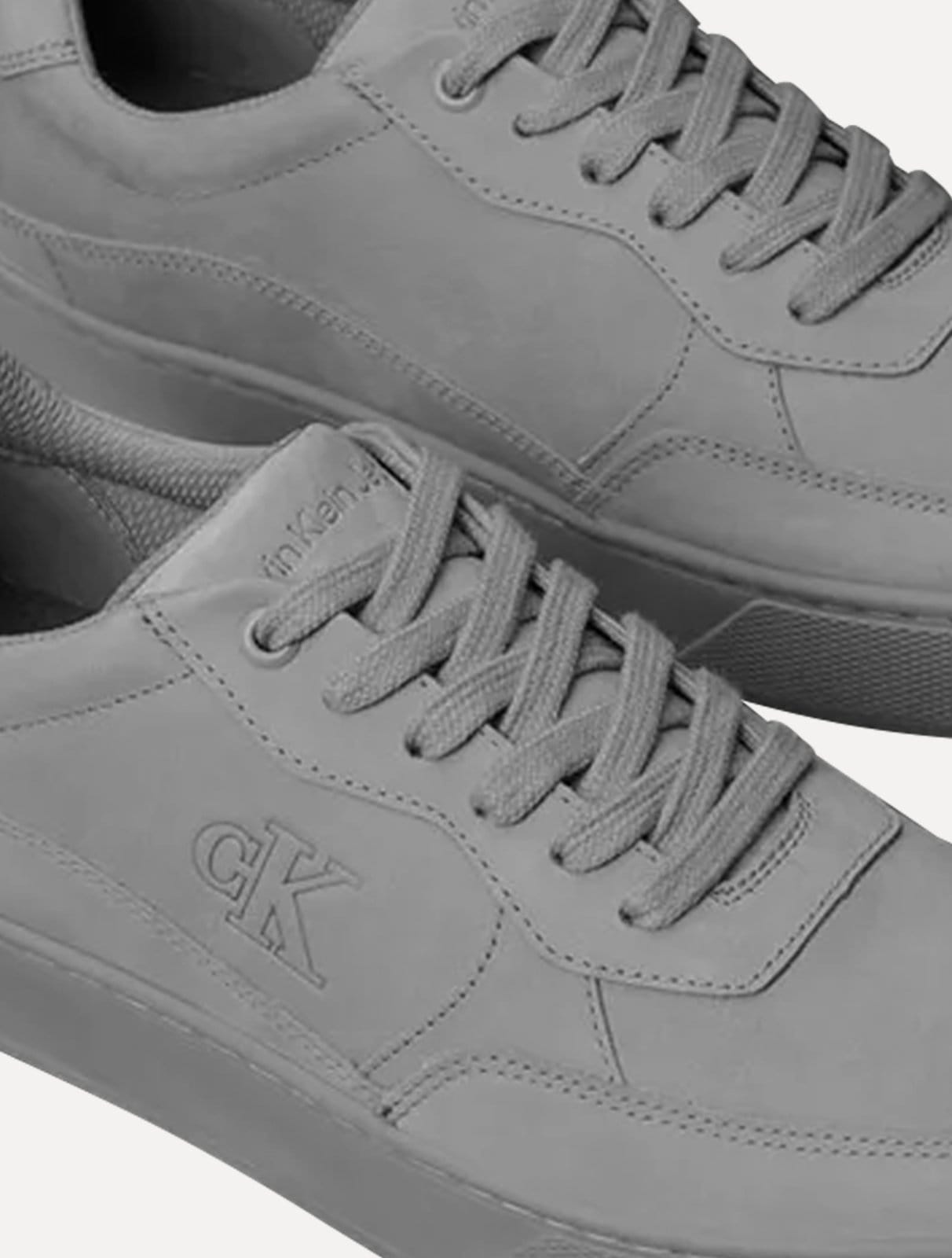 Vista 2 Tênis Calvin Klein Jeans Masculino Palito Side Nobuck Calvin Klein cinza