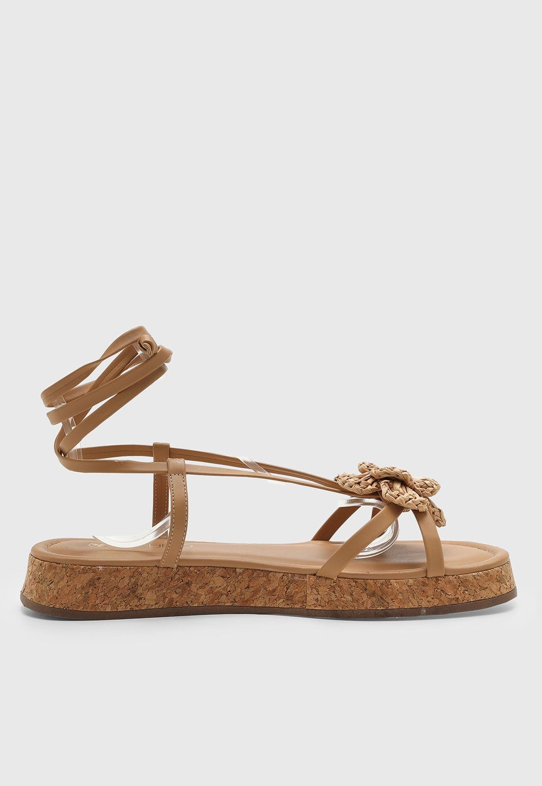 Vista 2 Rasteira Feminina VIA UNO Flor Palha Amarração VIA UNO caramelo