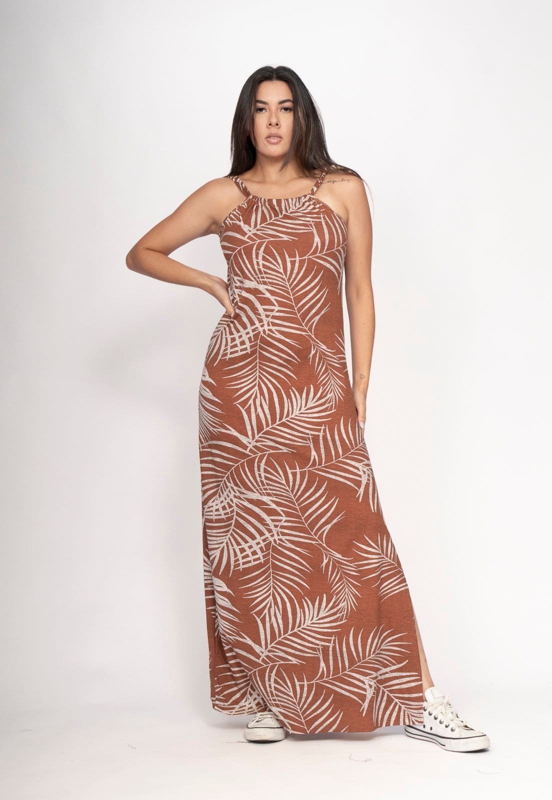 Vista 2 Vestido CabanaFree Capotira Longo Malha Alça Ajustável Palmas da Terra Cabanafree estampado