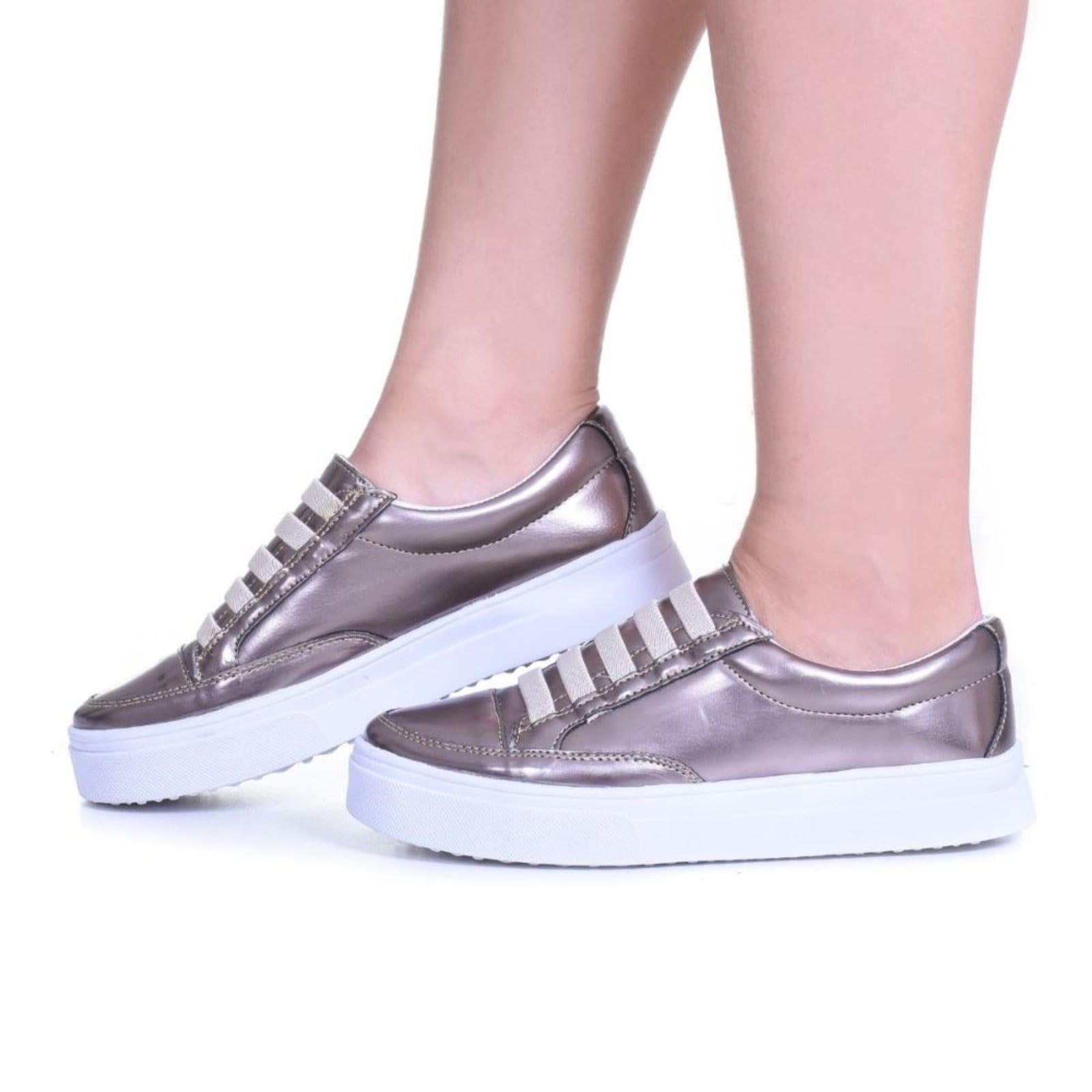 Vista principal Tênis Feminino Casual Flatform Metalizado Prata Velha ROMEU E JULIETA SHOES prata velho