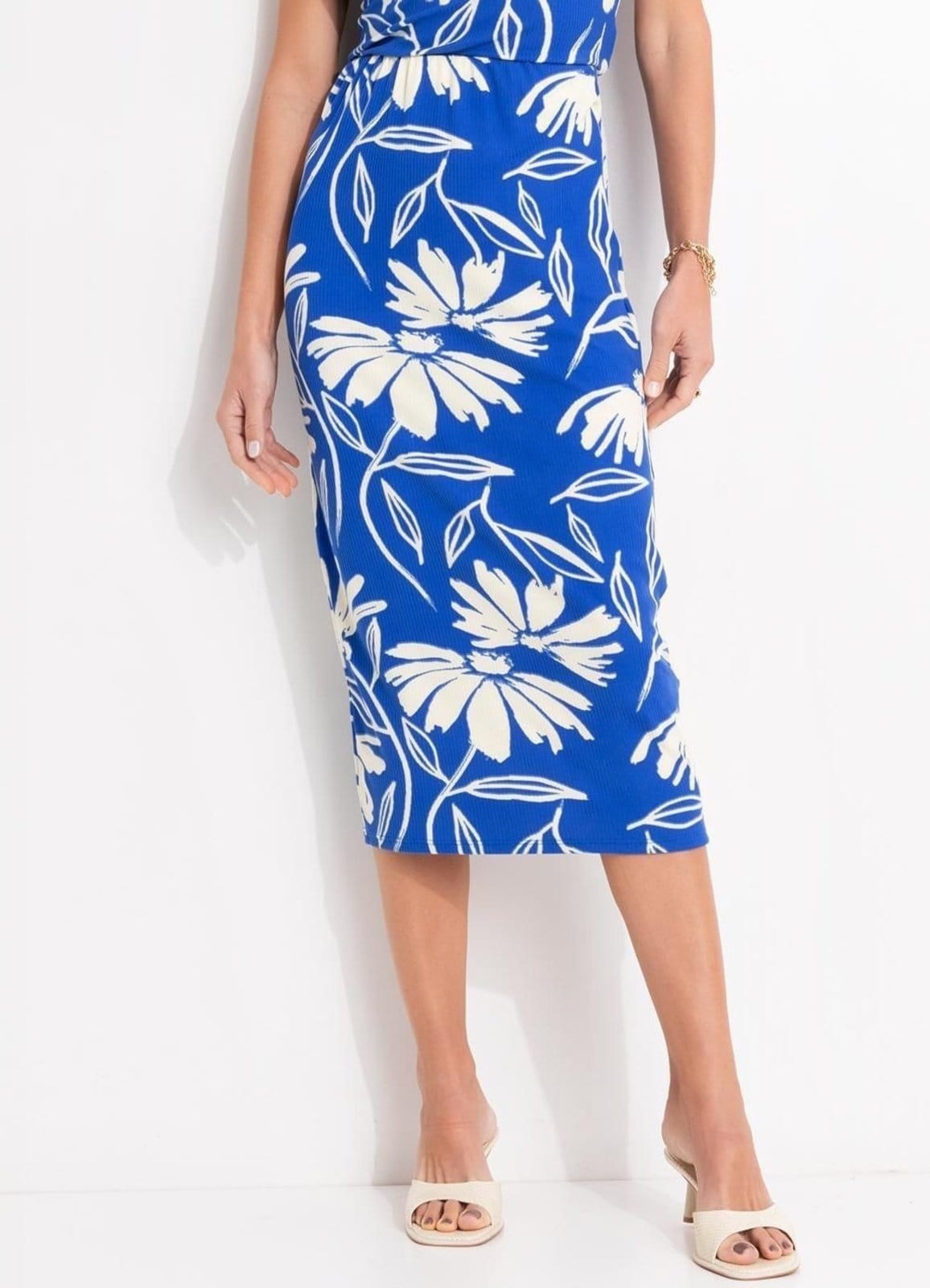 Vista principal Saia Em Canelado Floral Quintess azul