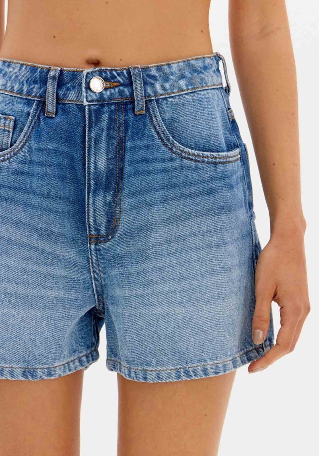 Vista 2 Short Jeans Mom Cintura Alta My Favorite Things azul