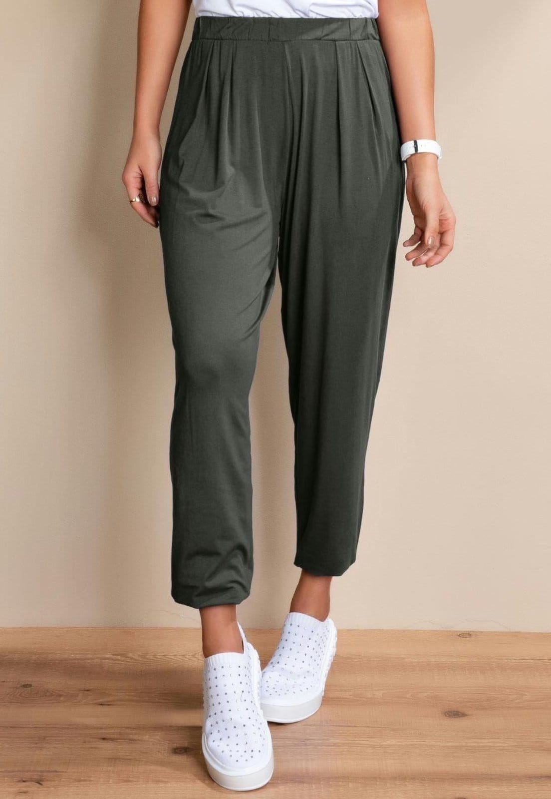 Calça Soltinha Com Pregas