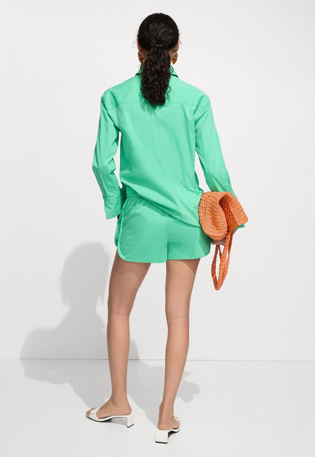 Vista 2 Short Mango Boxer Liso Mango verde