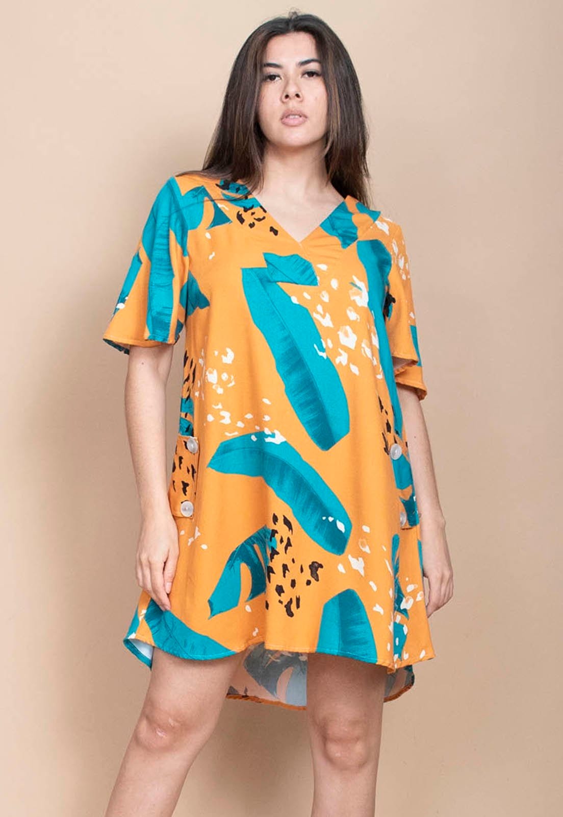 Vista 2 Vestido Cabanafree Curto Pataxô Viscose Mullet Decote V Estampa Aurora Botânica Cabanafree azul/estampado/preto