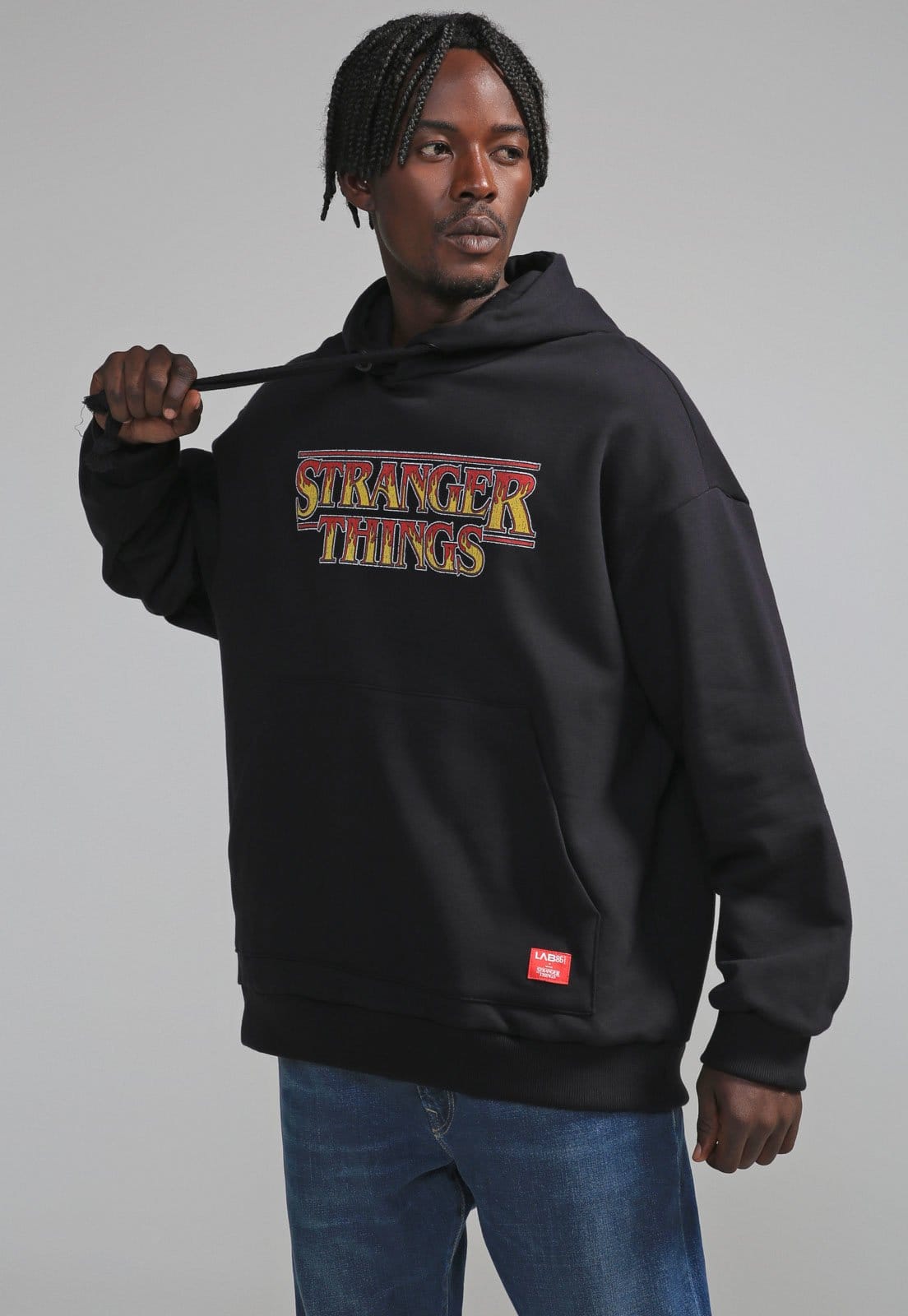 Vista 2 Blusa de Moletom Flanelada Fechada LAB86 Stranger Things Preta LAB86 preto