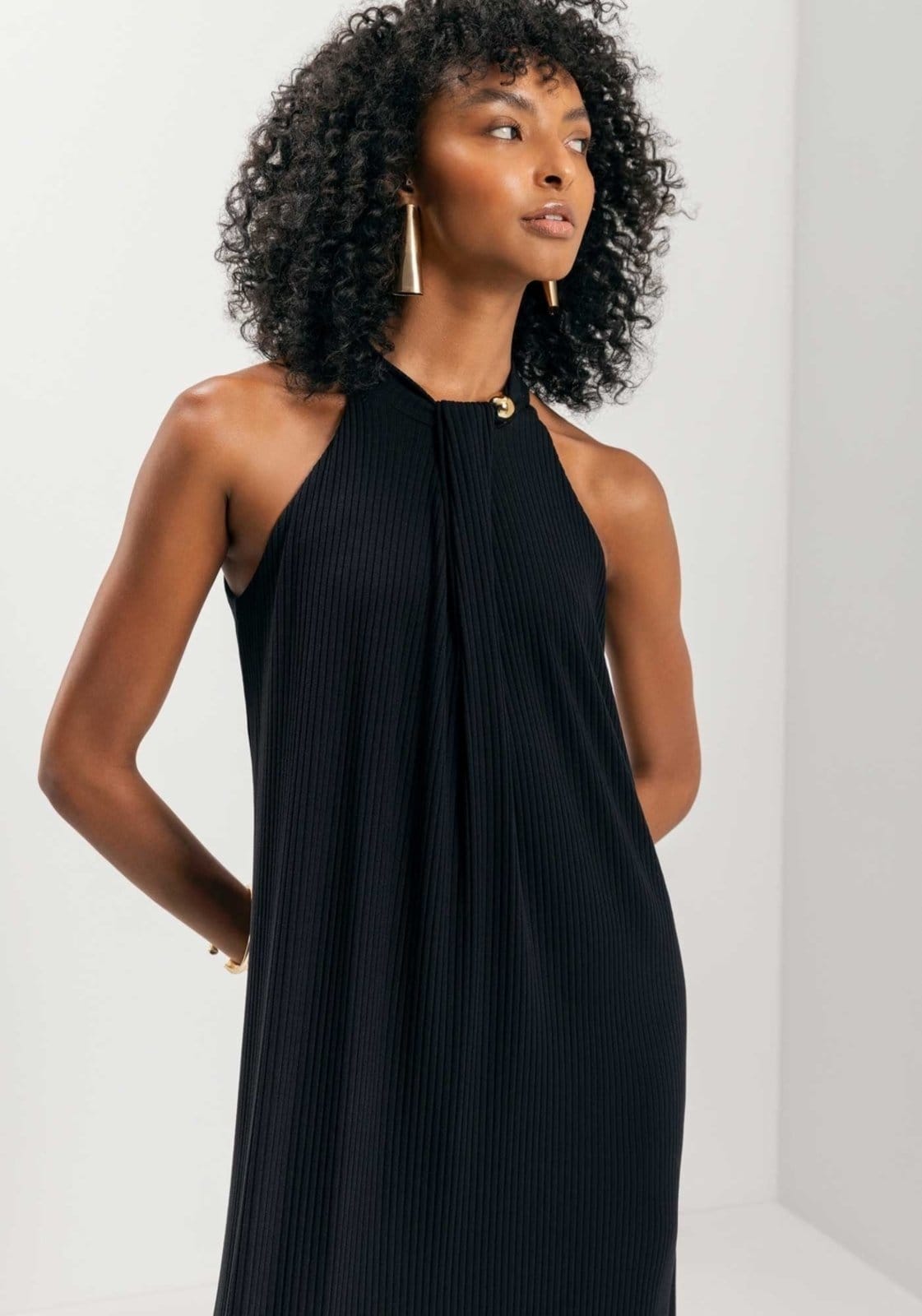 Vista 2 Vestido Longo Com Enfeite Na Gola Em Malha Canelada Lez a Lez poás