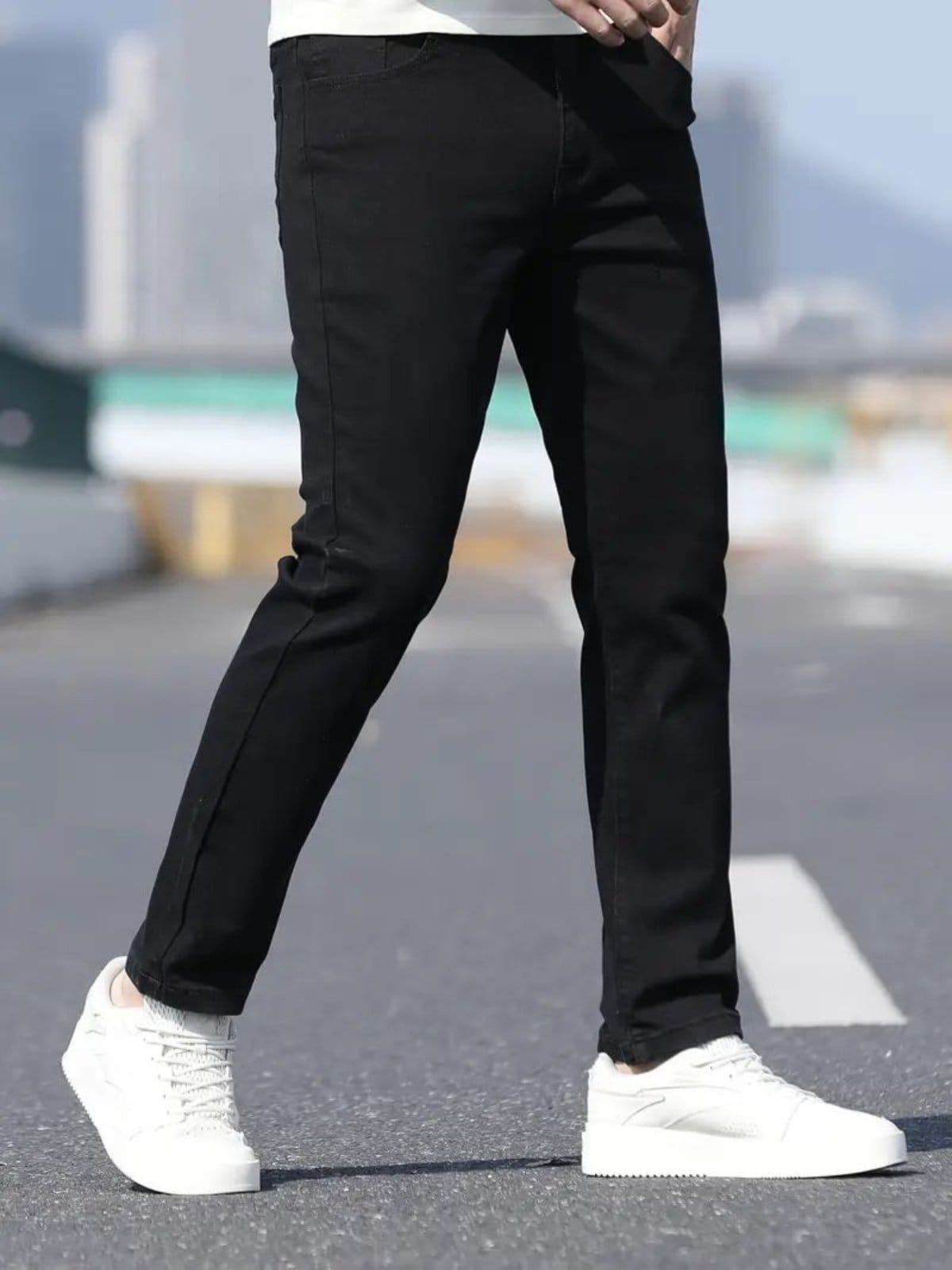 Vista 2 Calça Jeans 5 ESTILOS Masculina Preta Caimento Impecável, Conforto Premium e Versatilidade para Todos os Momentos 5 ESTILOS preto