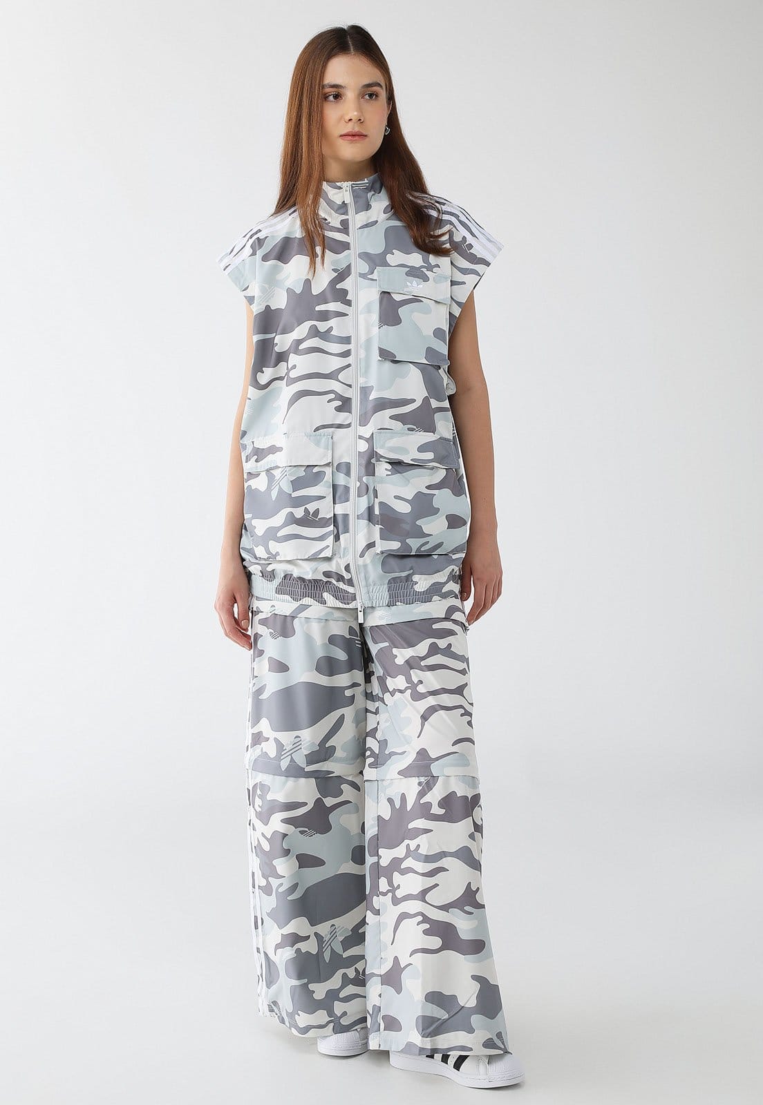 Calça Feminina adidas Originals Cargo Adilenium 3 in 1 Camuflada