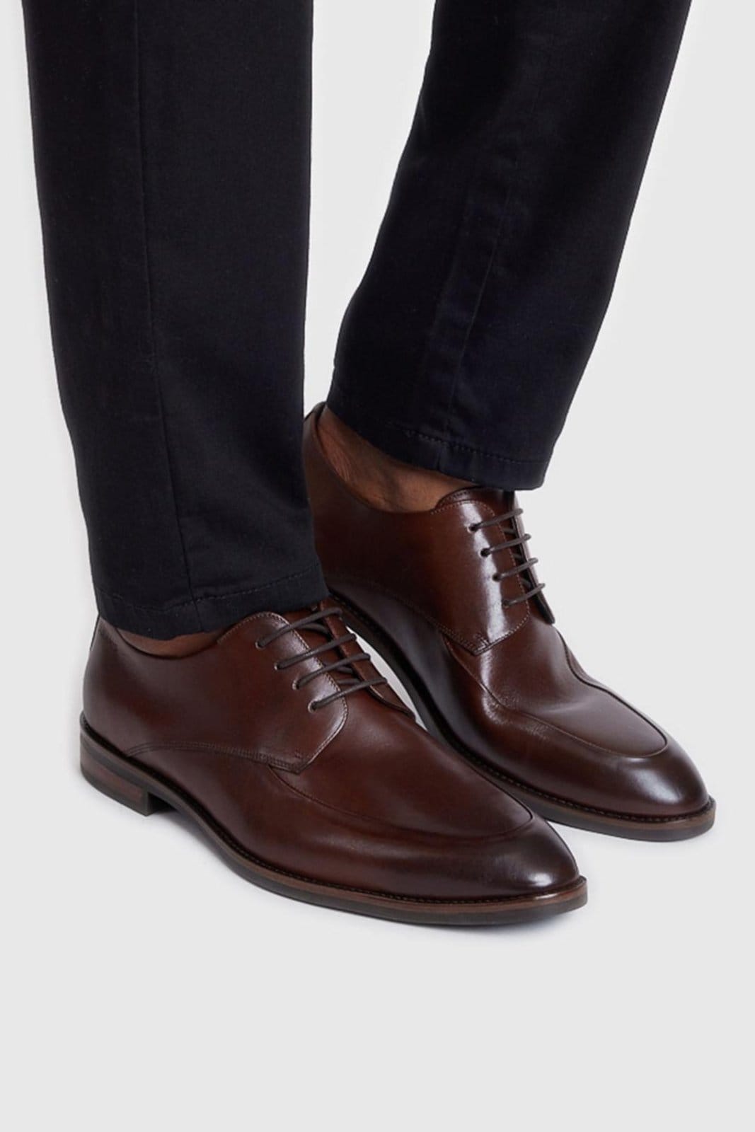 Vista 2 Sapato Aramis Social Com Recorte Tabaco Aramis incolor