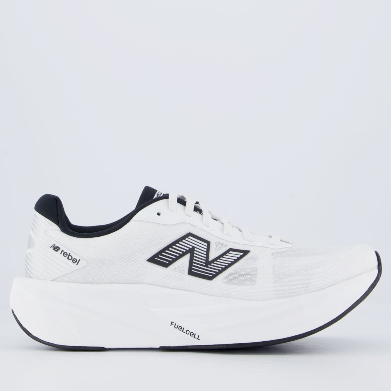 Tênis New Balance Fuelcell Rebel V5 e Preto