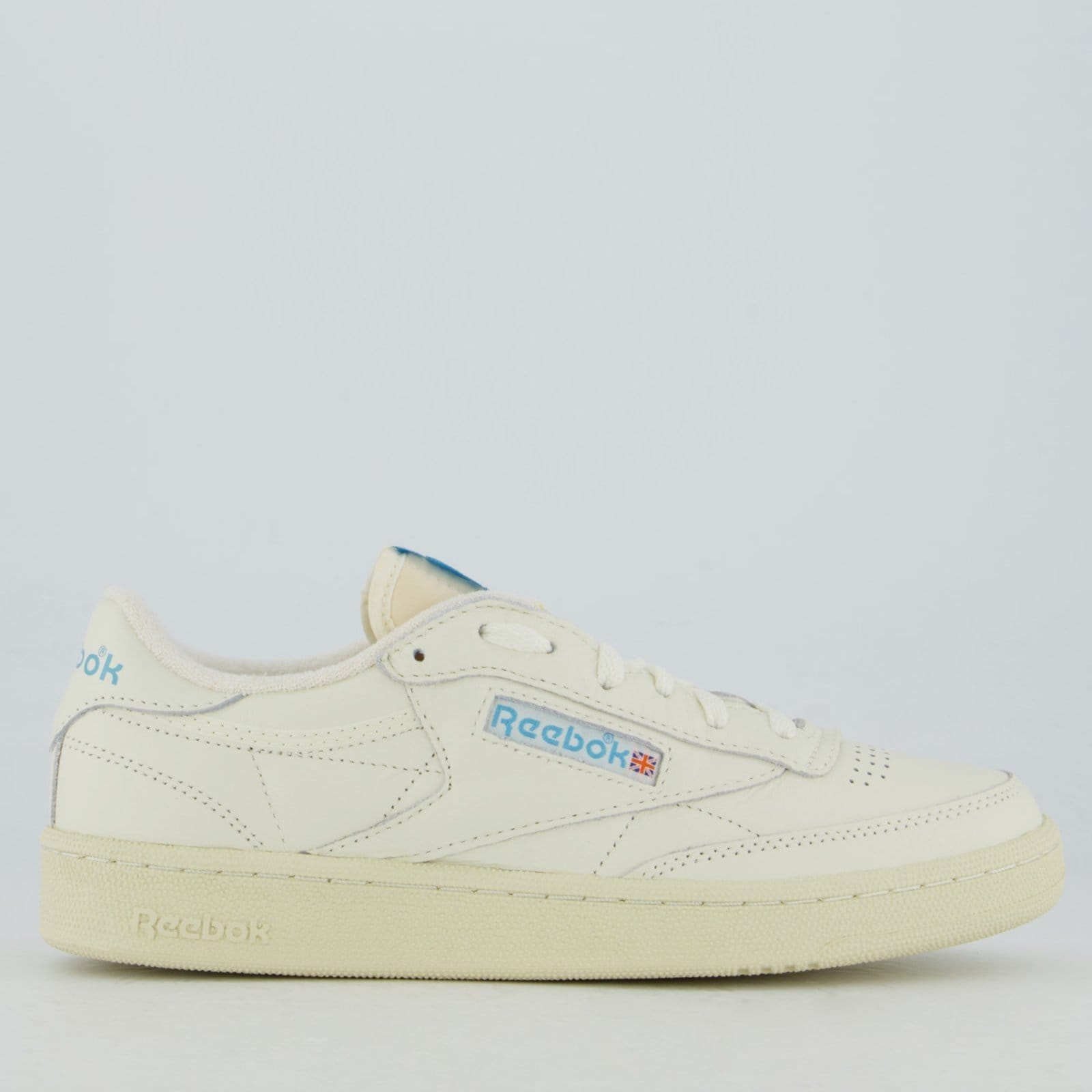 Vista principal Tênis Reebok Club C 85 Vintage Off White e Azul Reebok branco white