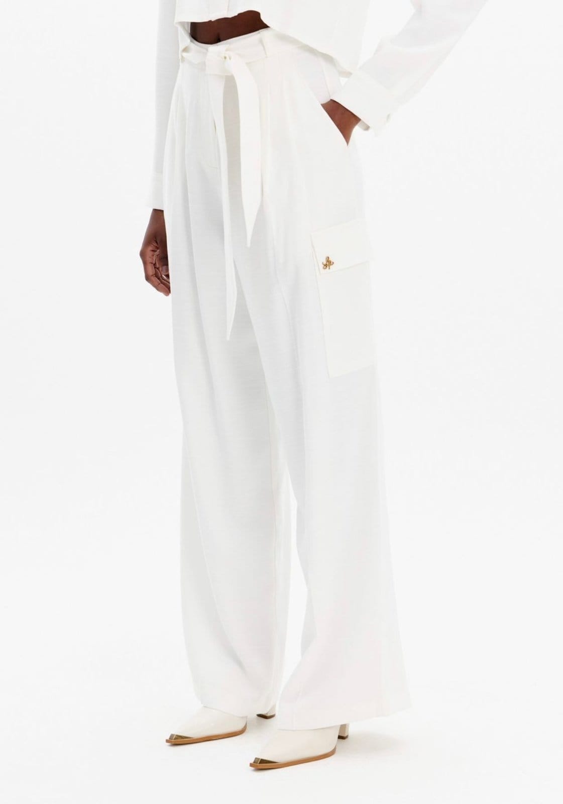 Vista 2 Calça Wide Leg Cargo Com Cintura Alta Lança Perfume branco