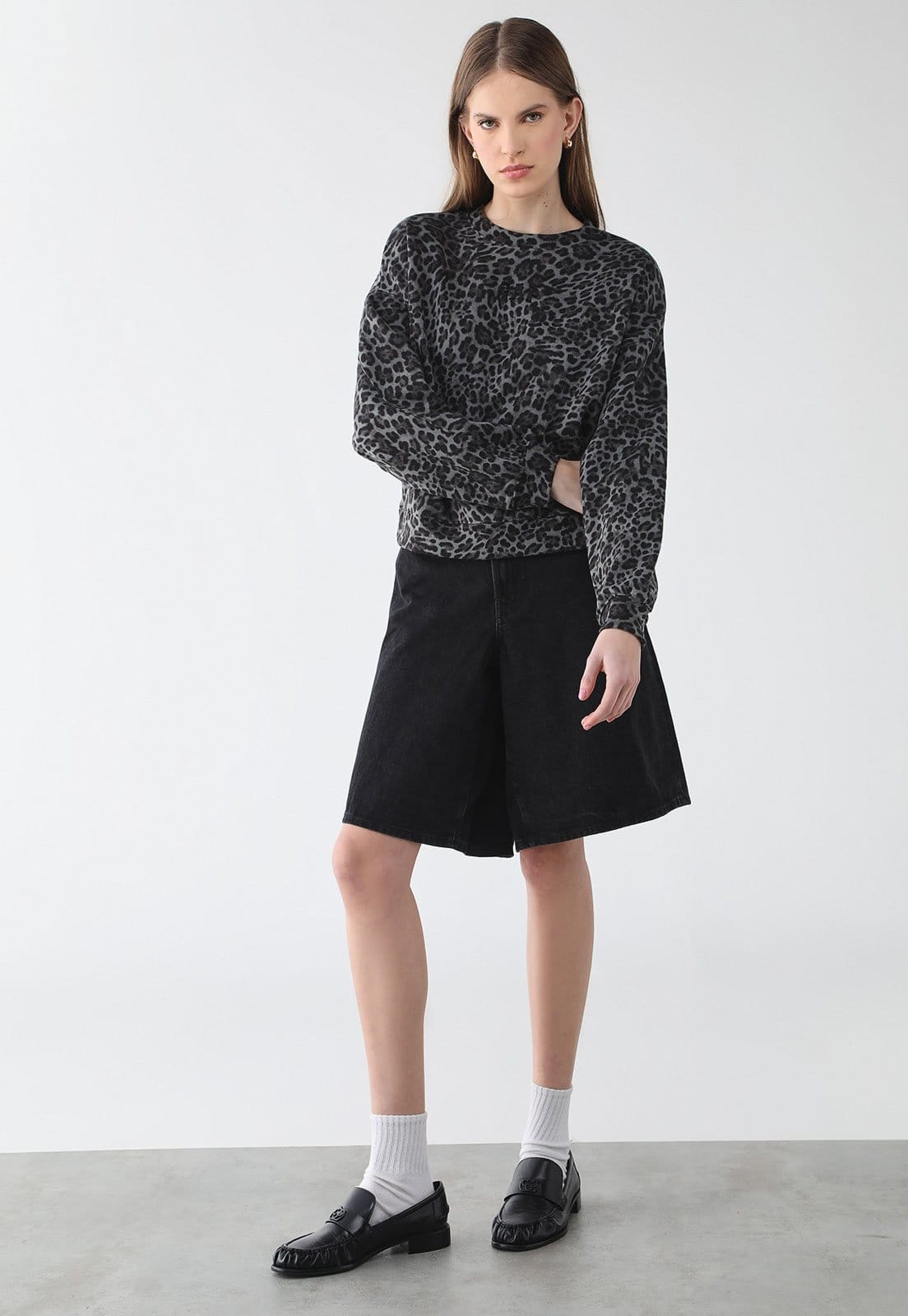 Vista 2 Blusa de Moletom Feminina GAP Animal Print GAP grafite