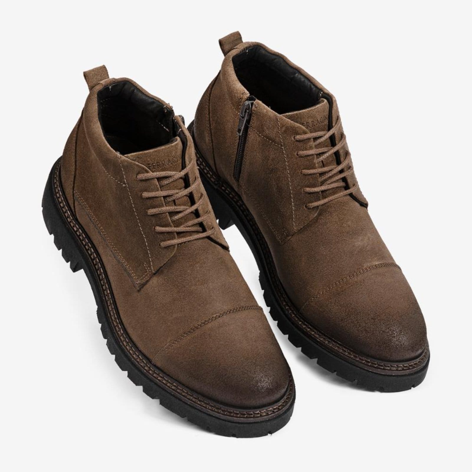 Vista 2 Bota Casual Forest 6708-715L FERRACINI marrom