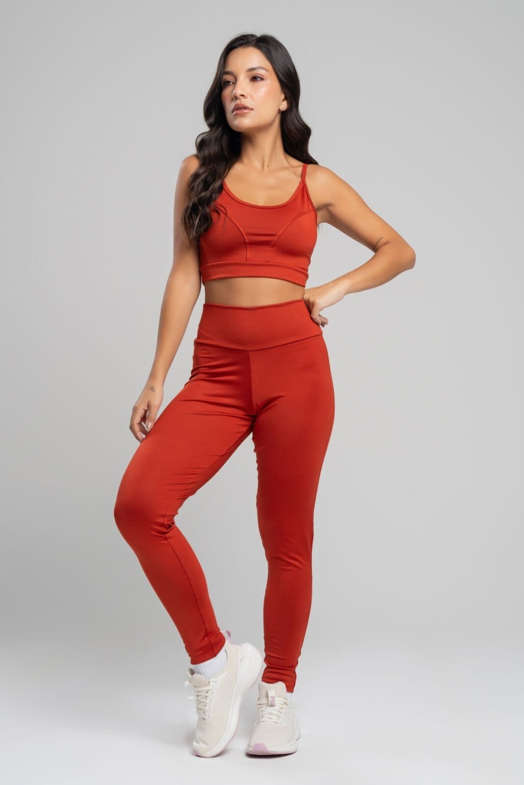 Vista 2 Conjunto Fitness Vicbela Calça Legging + Top Alcinha Suplex Moda Fitness Academia Terracota Vicbela caramelo/laranja