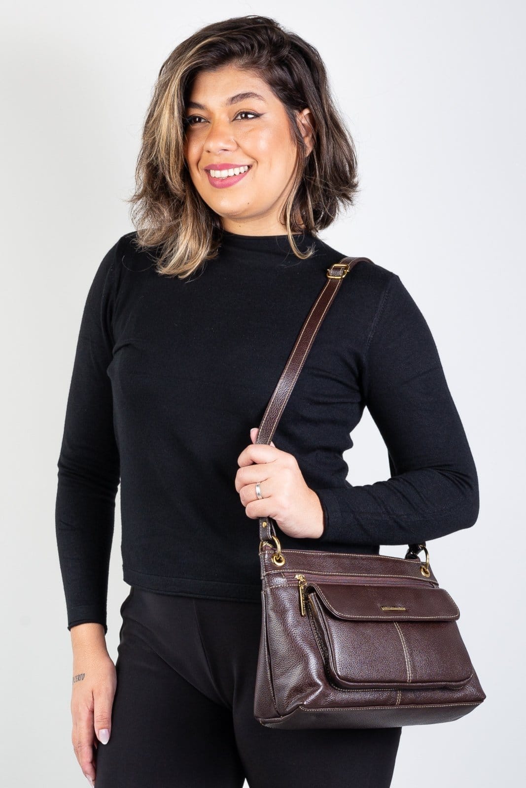 Vista 2 Bolsa Andrea Vinci Tiracolo De Couro Liso Celine - Café Andrea Vinci vermelho