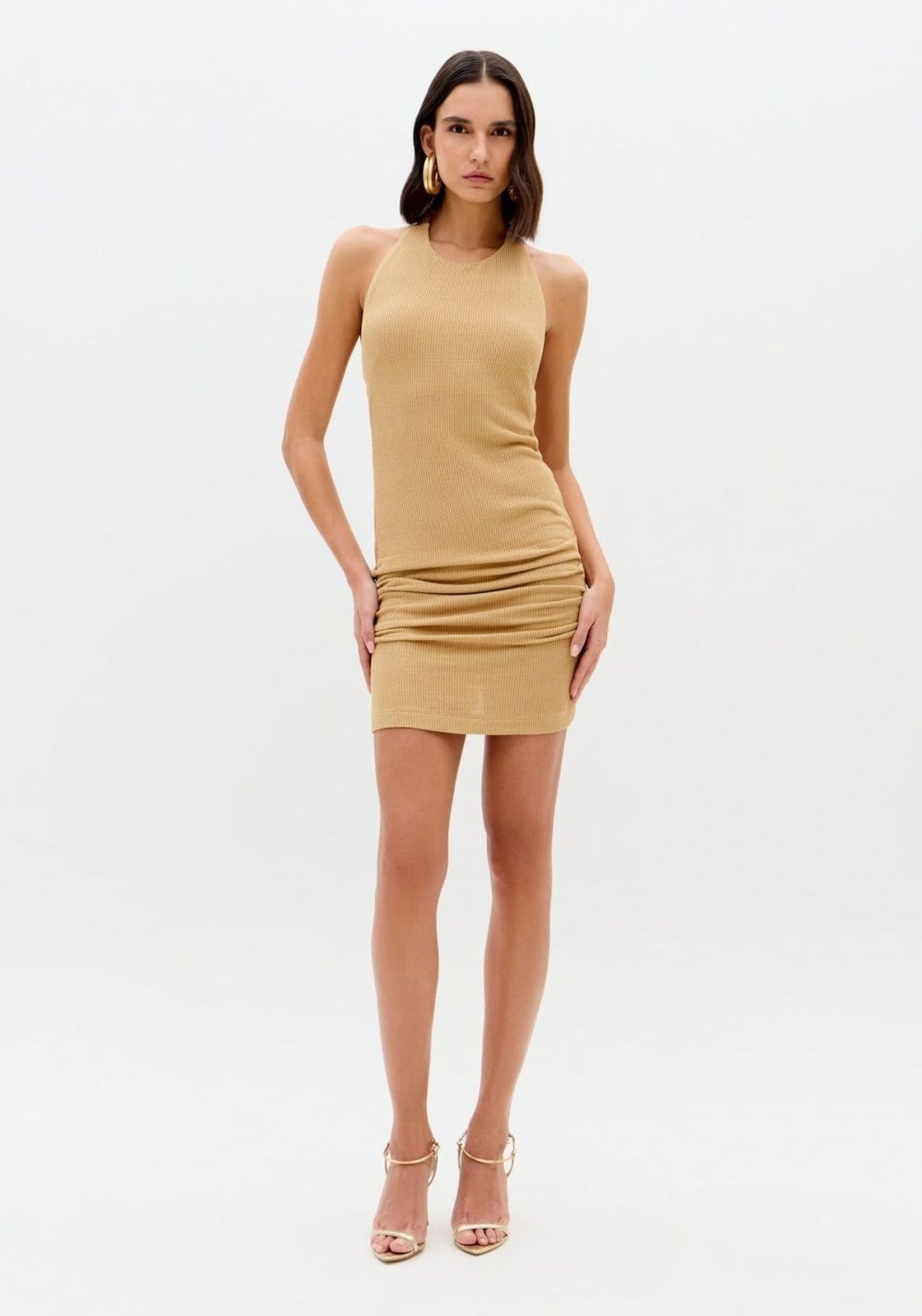 Vista principal Vestido Curto Frente Única Com Pregas Lança Perfume bege