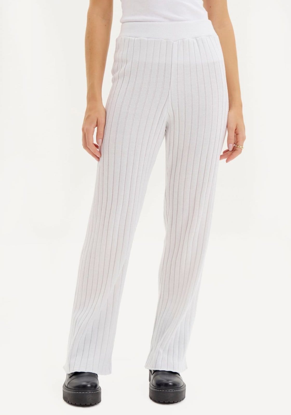 Vista 2 Calça Wide Leg Tricot My Favorite Things branco