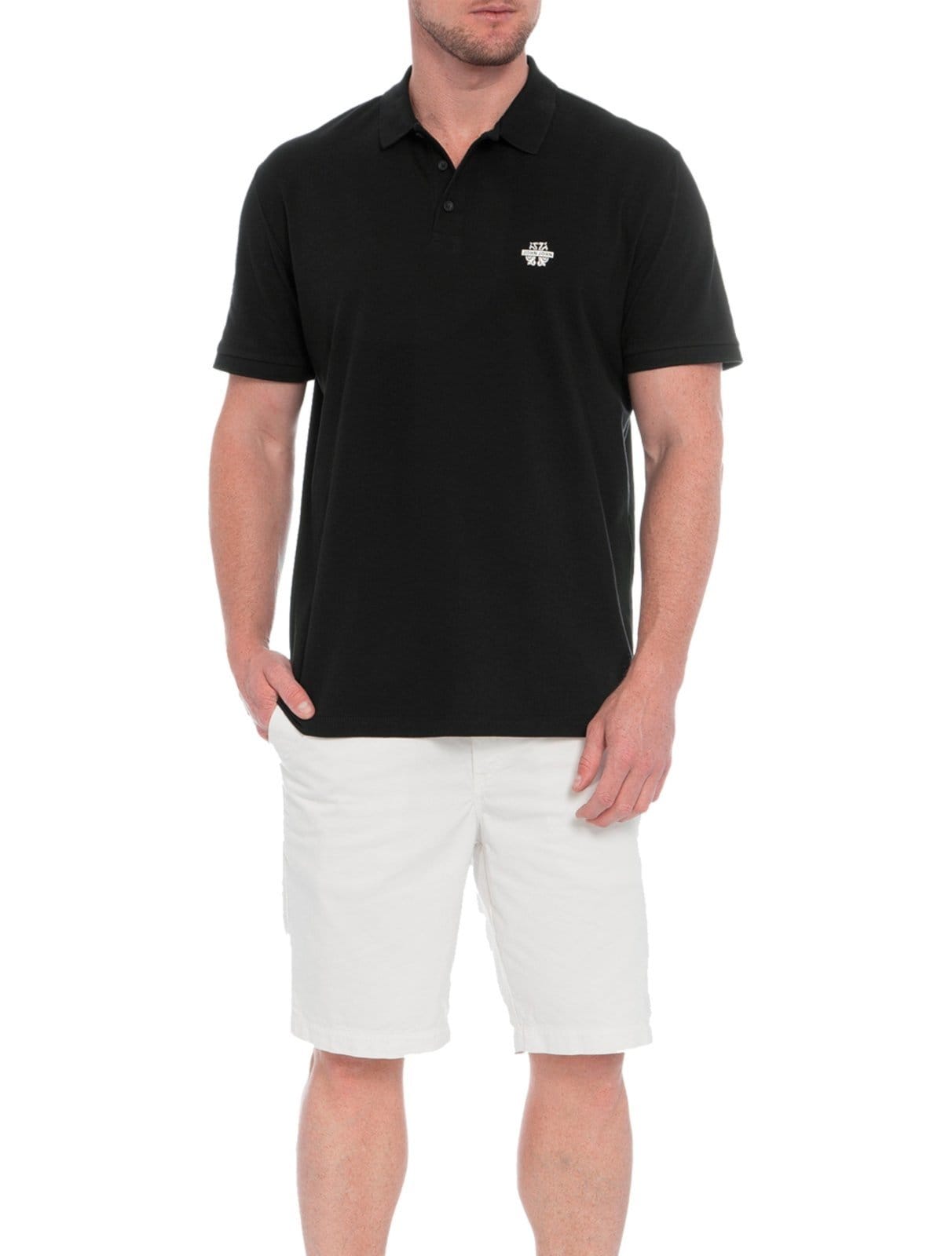 Vista 2 Polo John John Masculina Logo Transfer Preta John John preto