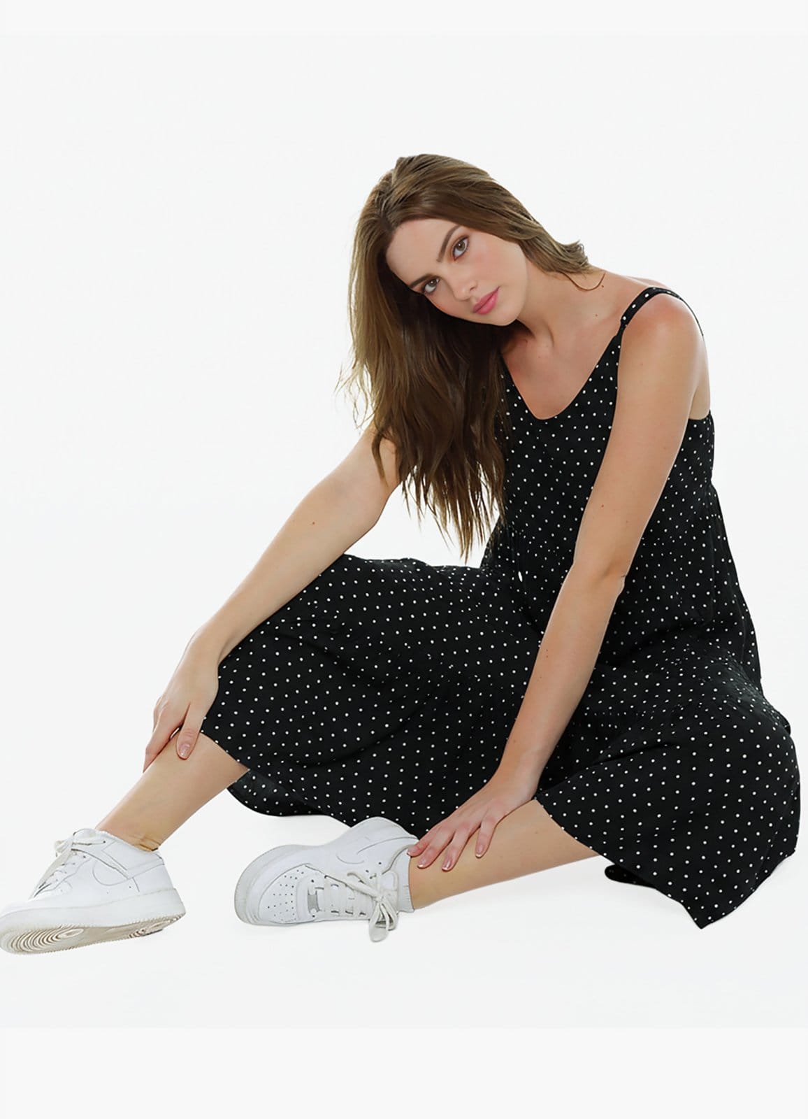 Vista 2 Vestido Longo de Bolinhas Brancas Poá em Viscose SOB preto