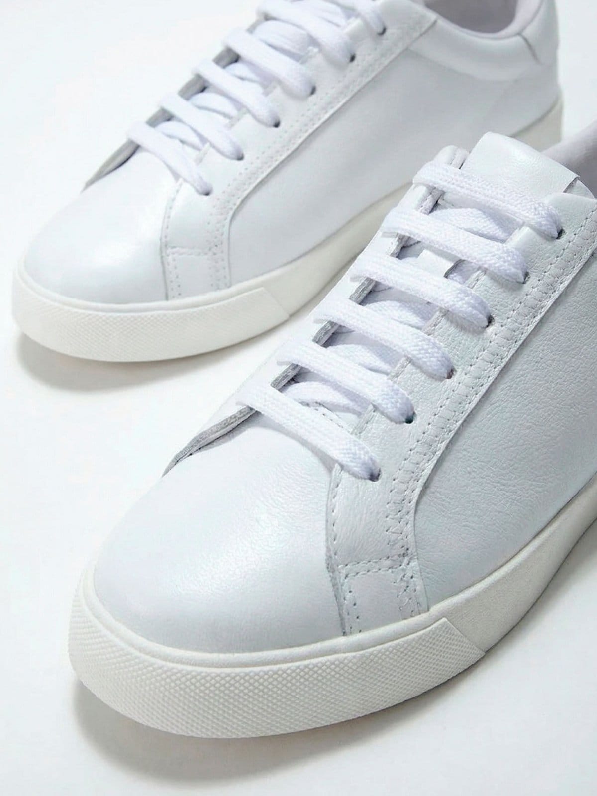 Vista 2 Tênis Principessa Feminino de Couro Mayla Principessa branco