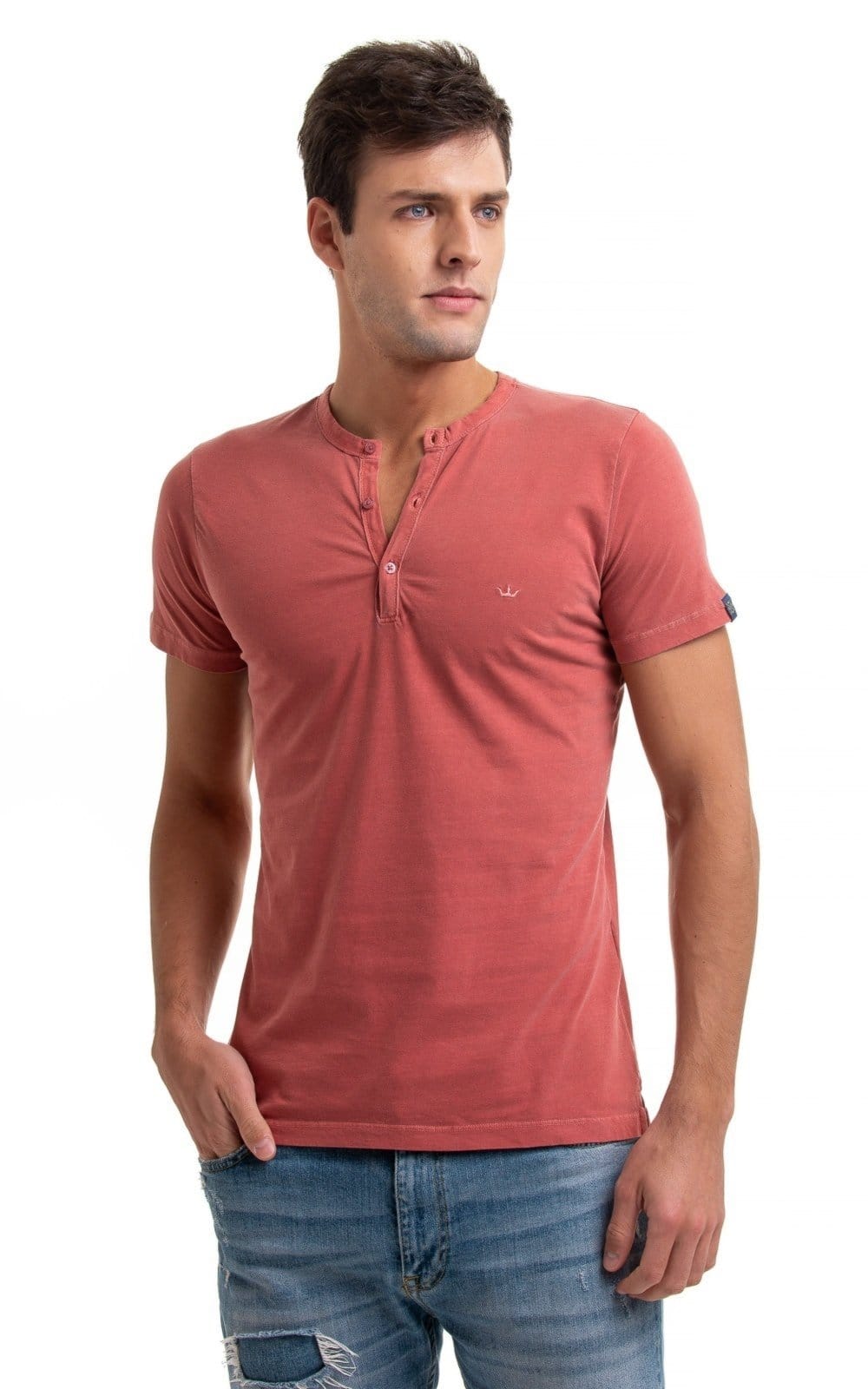 Vista 2 Camiseta Henley Aburguesia Slim Fit Salmão Alfaiataria Burguesia vermelho
