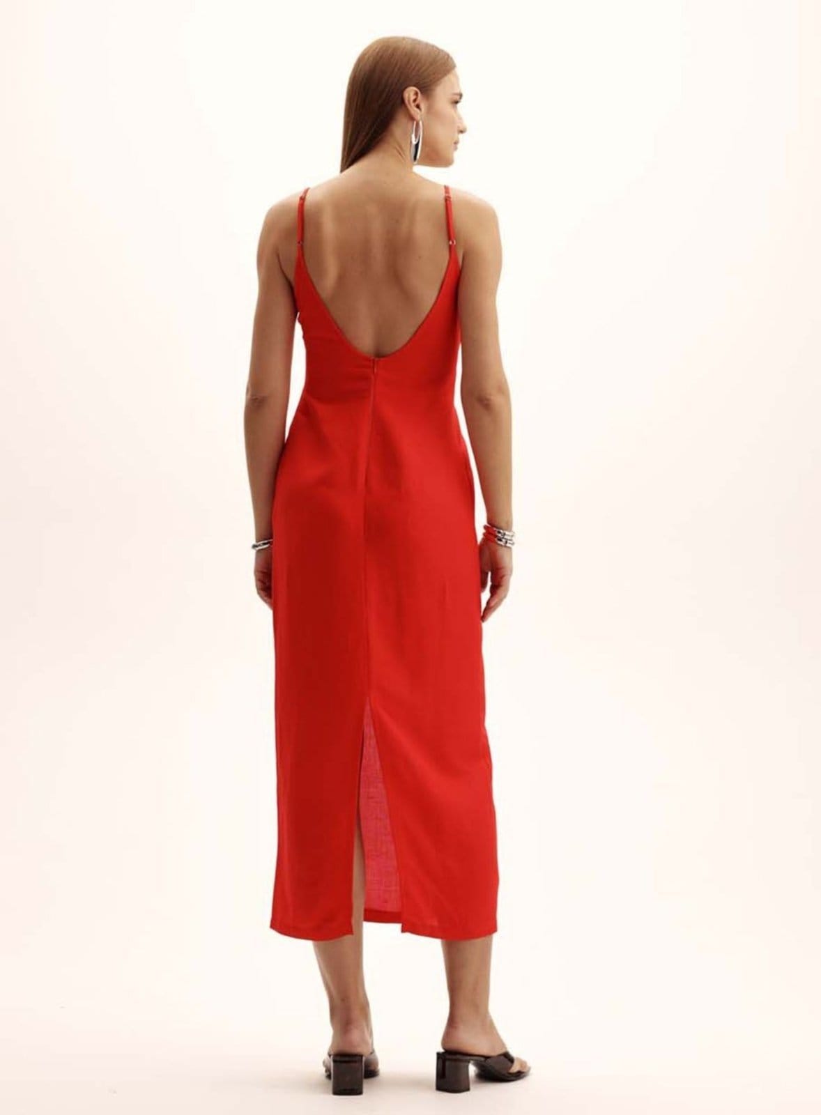 Vista 2 Vestido Comfort Linho Costas Abertas Triton Luxury Triton vermelho