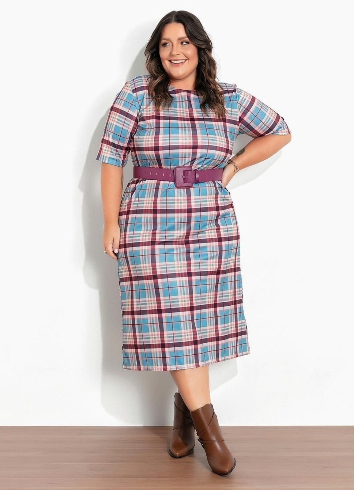 Vestido Com Fenda Plus Size Xadrez