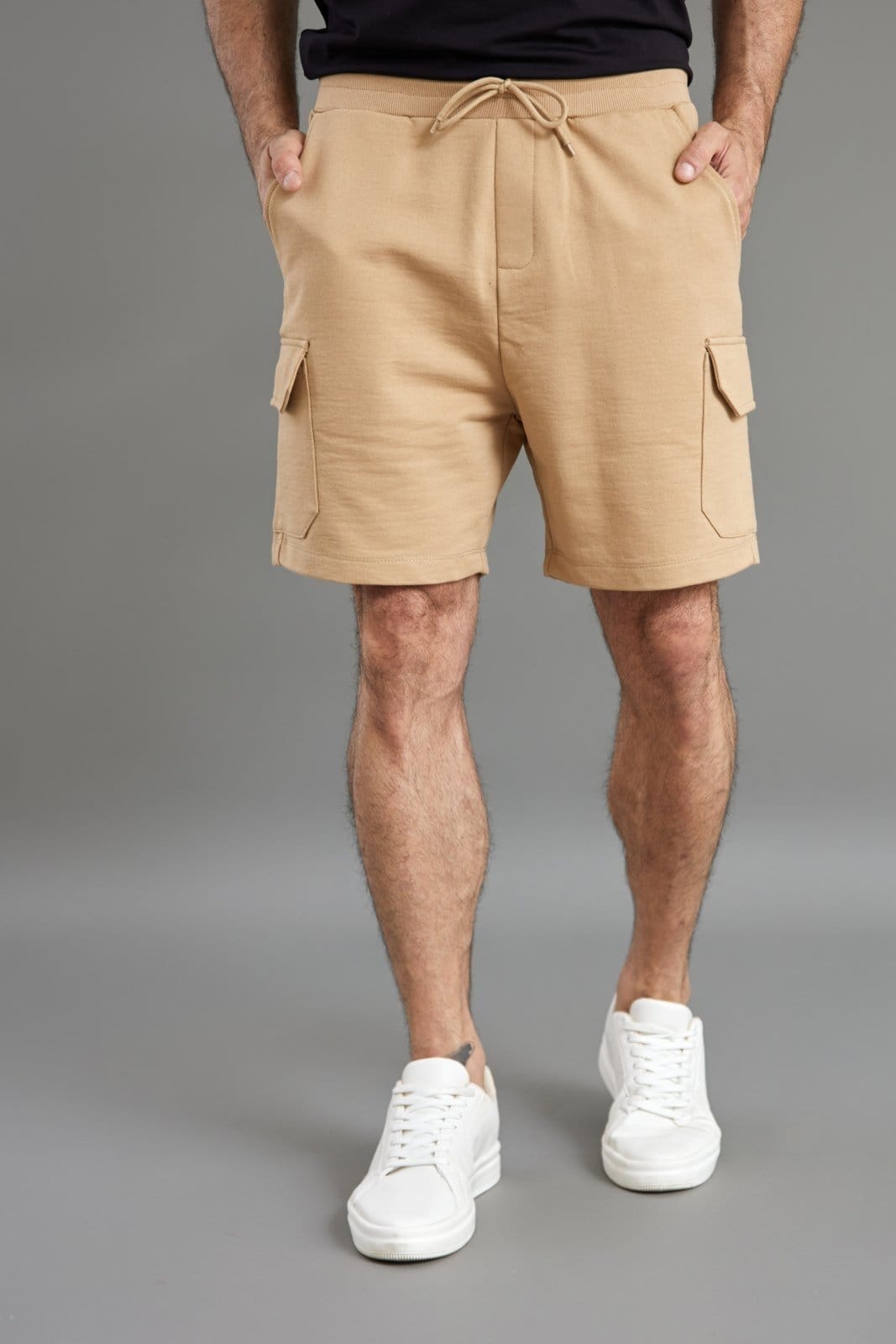 Bermuda Moletom Masculina em Poliéster Bolso Cargo e Cordão