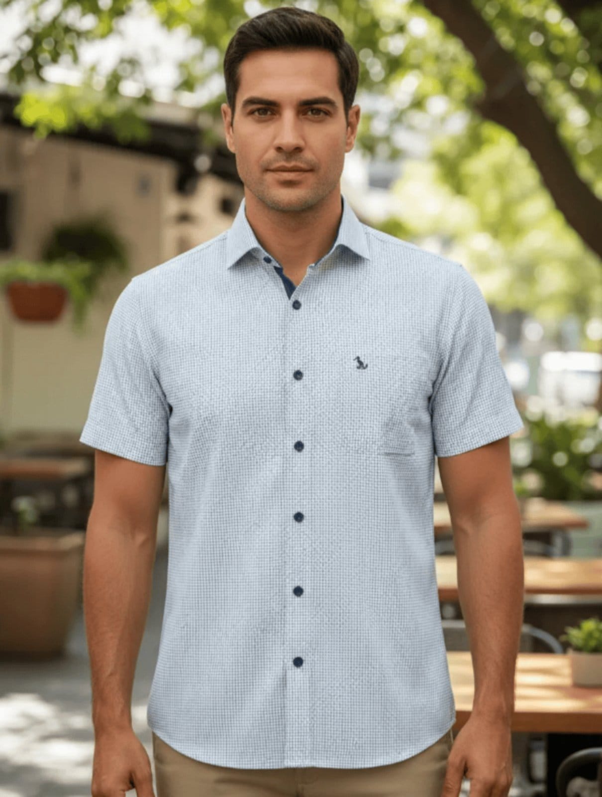 Vista 2 Camisa Social Amil Estampado Comfort Ferrix Manga Curta Misto Com Bolso Bco/Marinho Amil branco