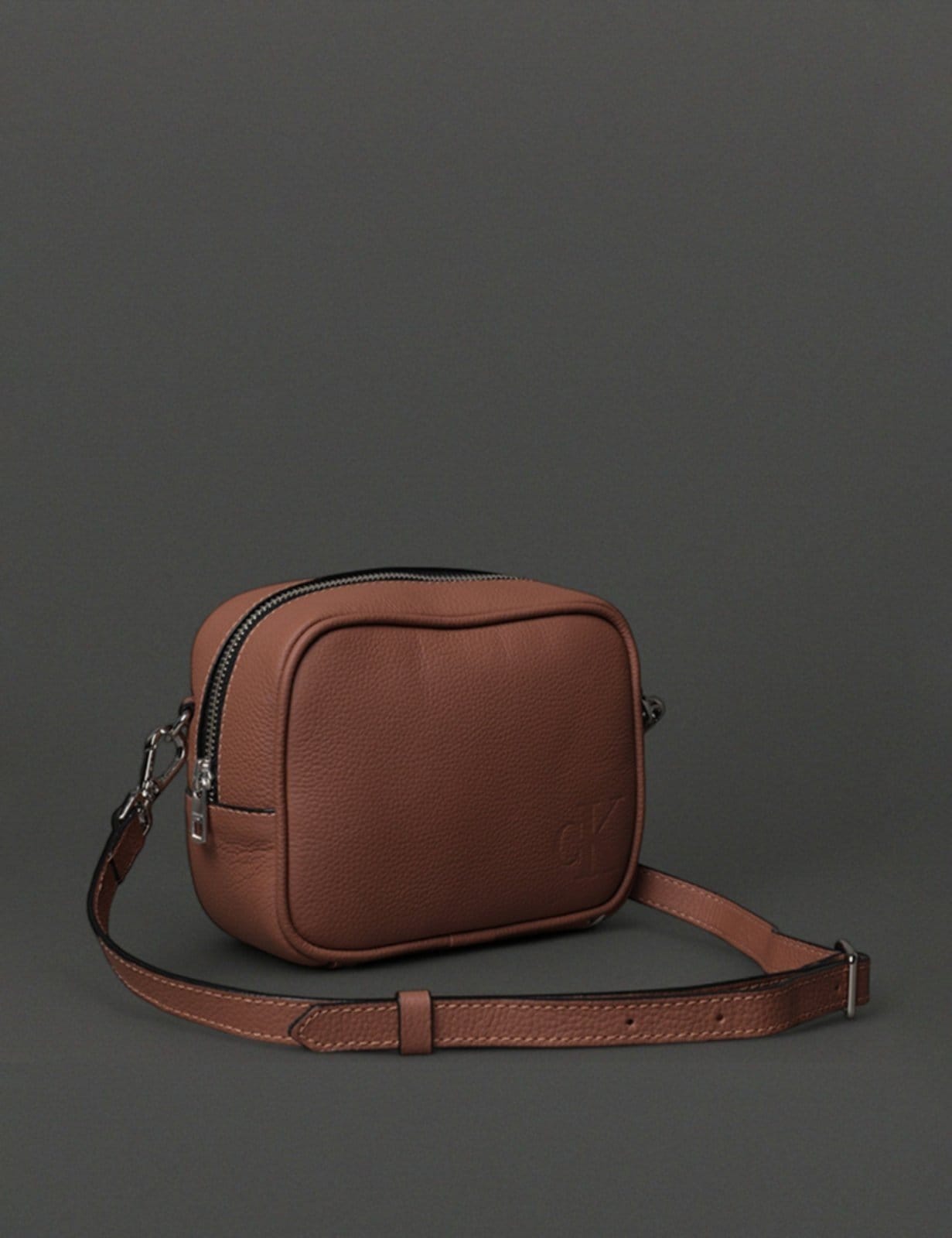 Vista 2 Bolsa Feminina Câmera Bag Queima Calvin Klein Jeans - Havana Calvin Klein Jeans caramelo