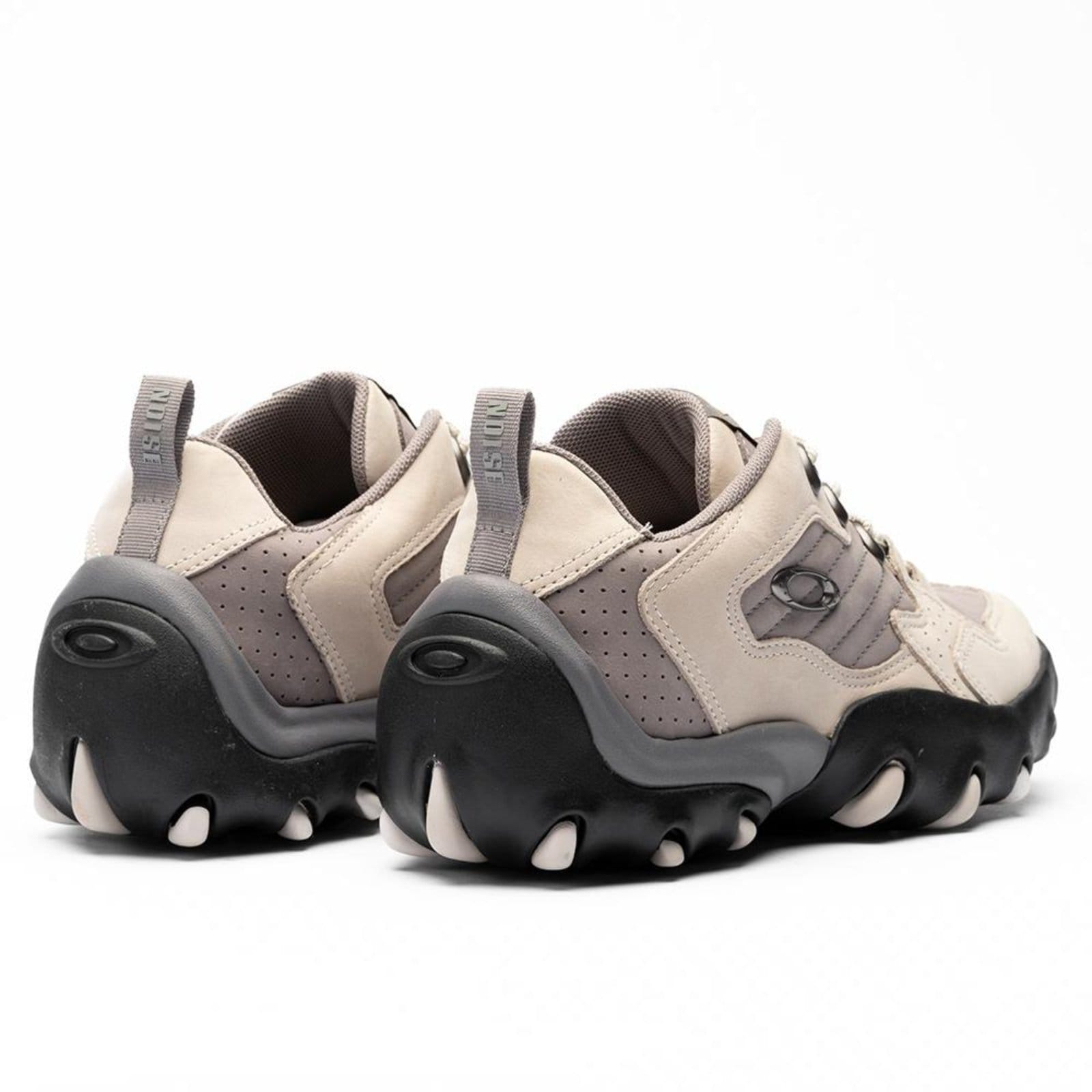 Vista 2 Tênis Oakley Teeth Noise WT25 Masculino Cool Gray Oakley cinza