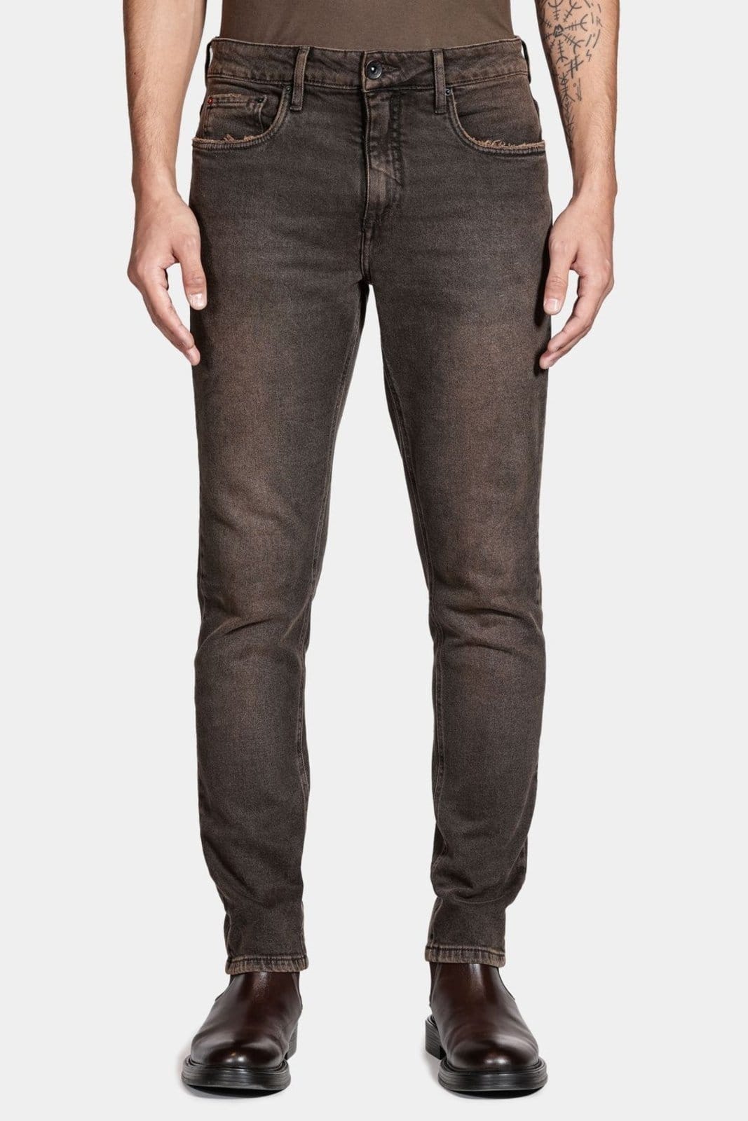 Calça Aramis Jeans Slim Red Black Dirty Preto