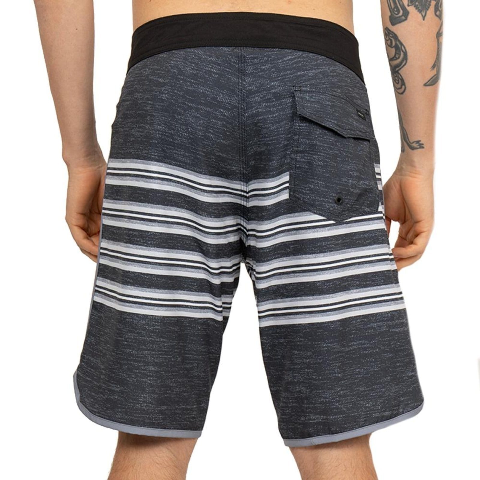 Vista 2 Bermuda RVCA Mid Stripes SM26 Masculina RVCA preto