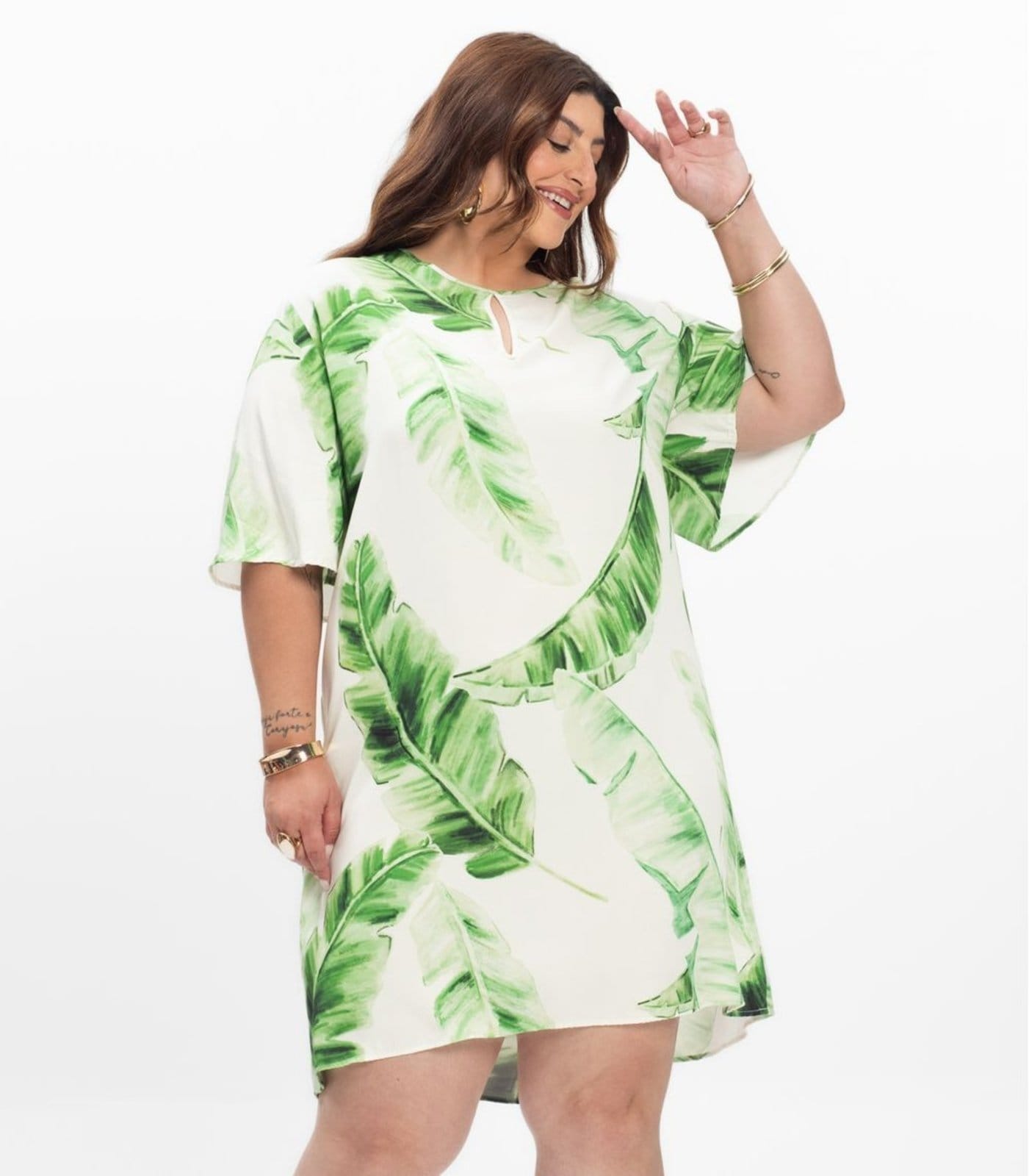 Vista 2 Vestido Feminino Plus Size Curto Secret Glam Secret Glam bege