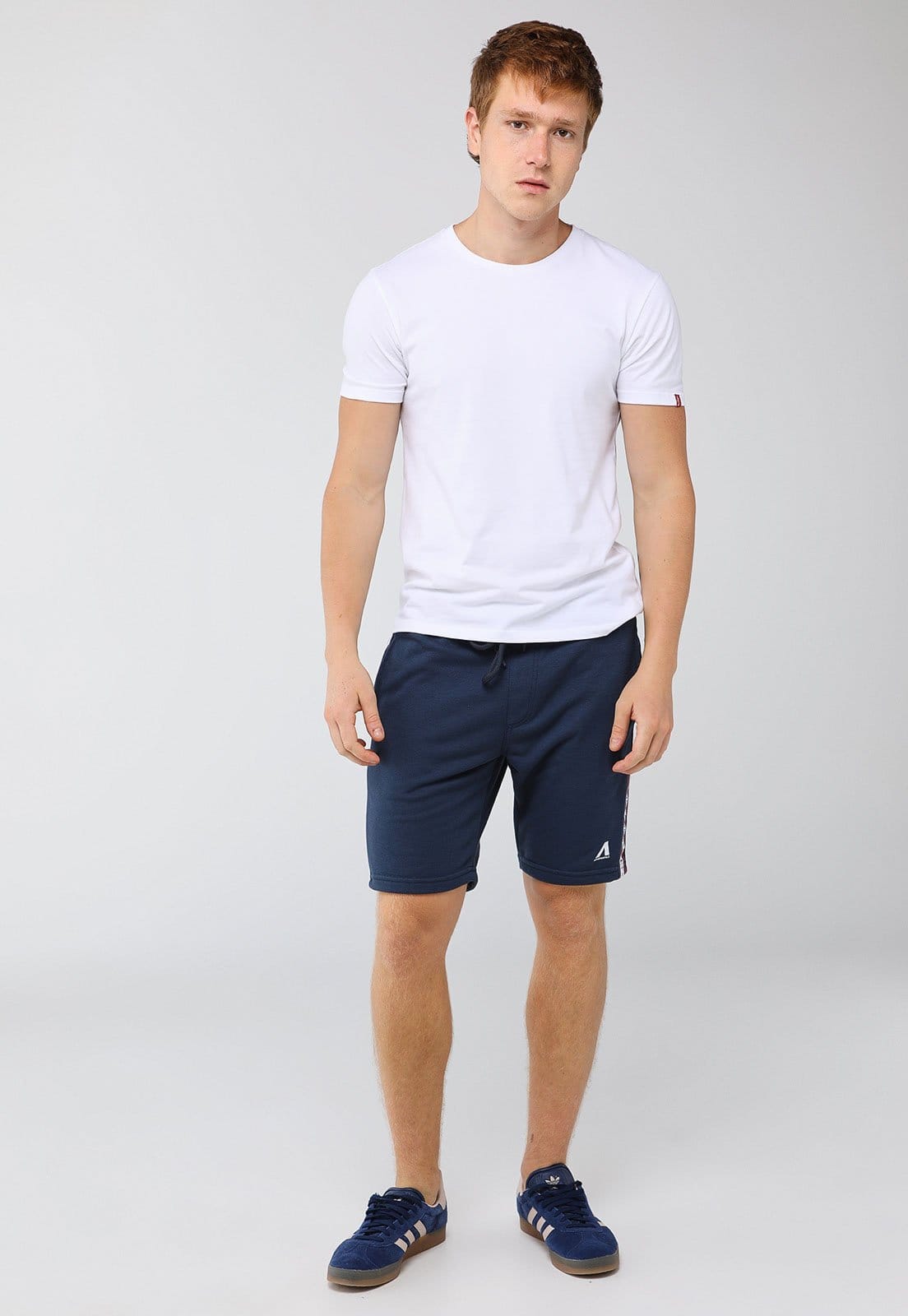 Vista 2 Bermuda Masculina Aeropostale Faixas Laterais Aeropostale azul marinho