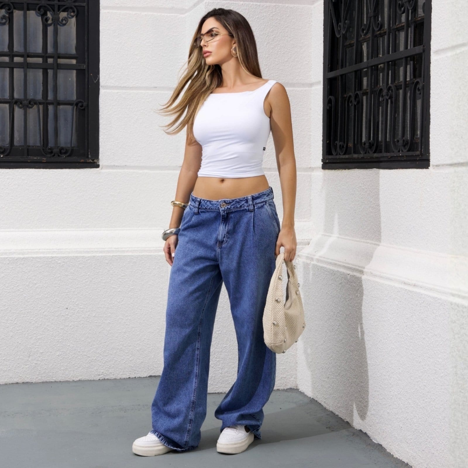 Vista 2 Calça Jeans Wide Leg Com Pregas Feminino Revanche Apolônia Revanche unico