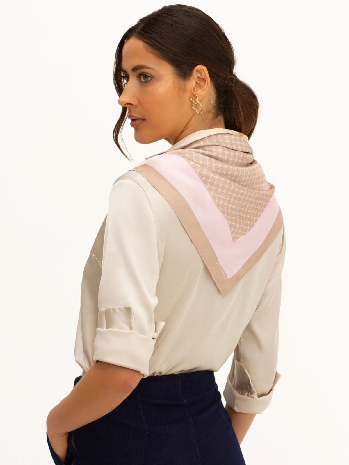 Lenço Barrado Estampado e Rosa Luiza