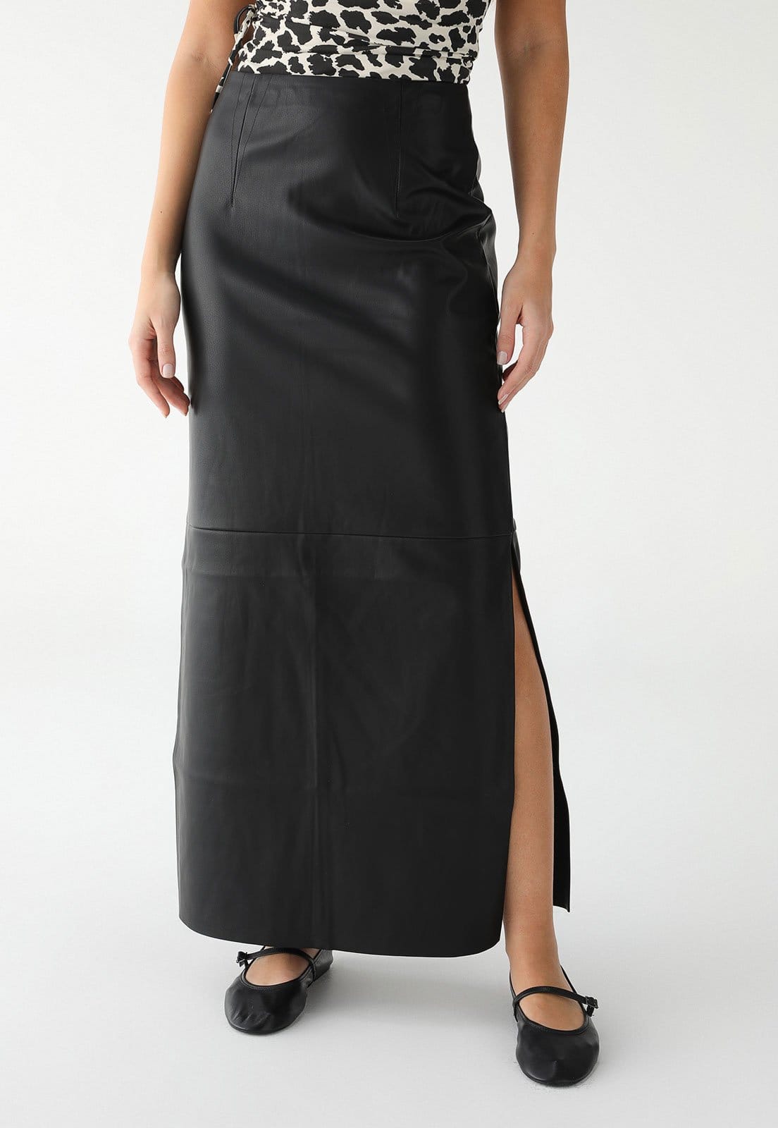 Saia TOPSHOP Longa Resinada com Fenda Preta