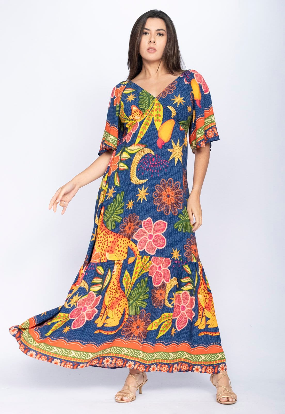 Vista 2 Vestido Amazonia Vital Longo Babado Gola V Jaguá Amazonia Vital azul/estampado