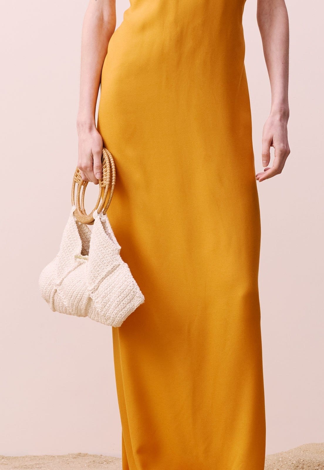 Vista 2 Bolsa de Crochê Artesanal CaCay off-white