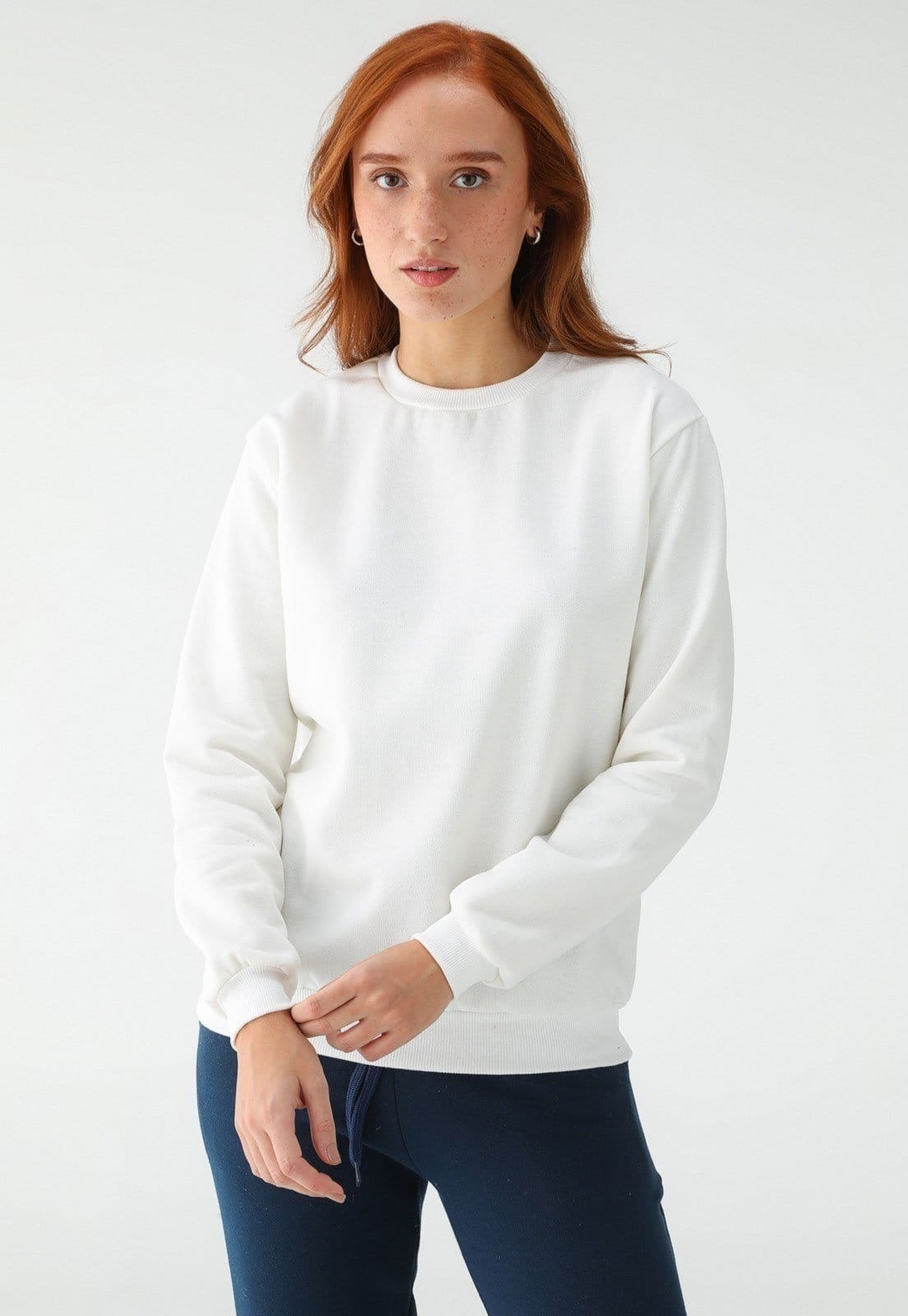 Vista principal Blusa de Frio Moletom Feminino Flanelado Benellys Liso Gola Redonda Off White Benellys branco white