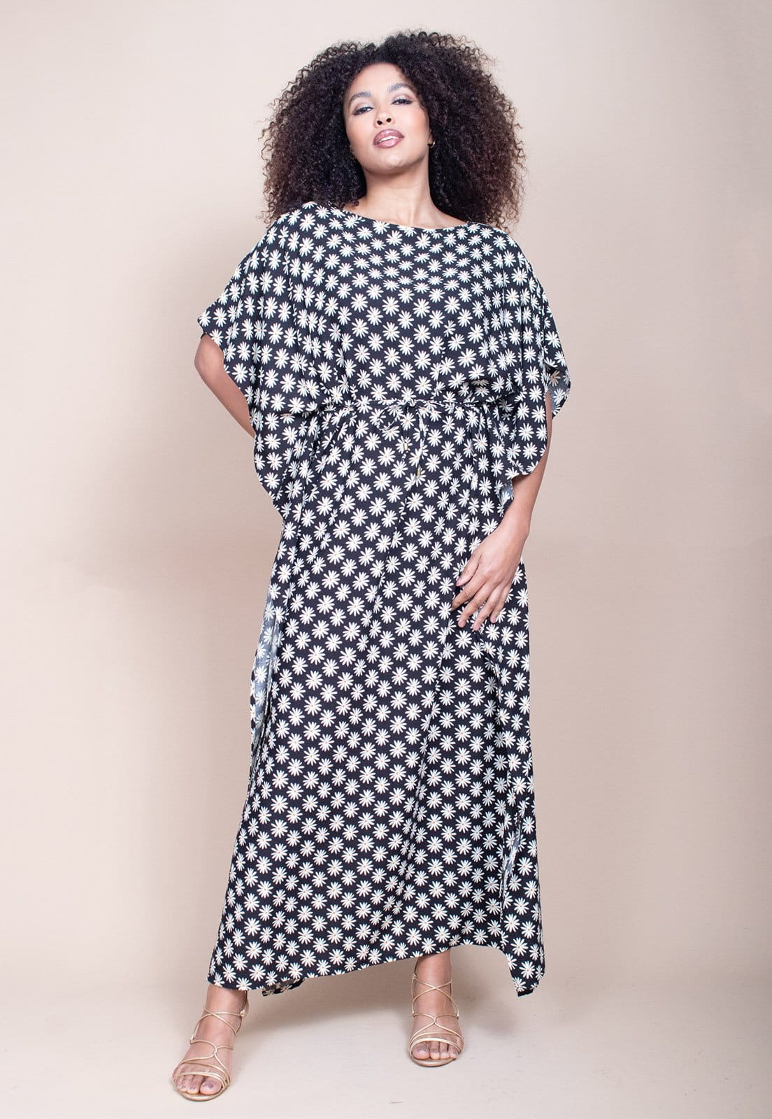 Vista 2 Vestido Longo Cabanafree Viscose Estampa Encanto das Margaridas Cabanafree azul/estampado/laranja