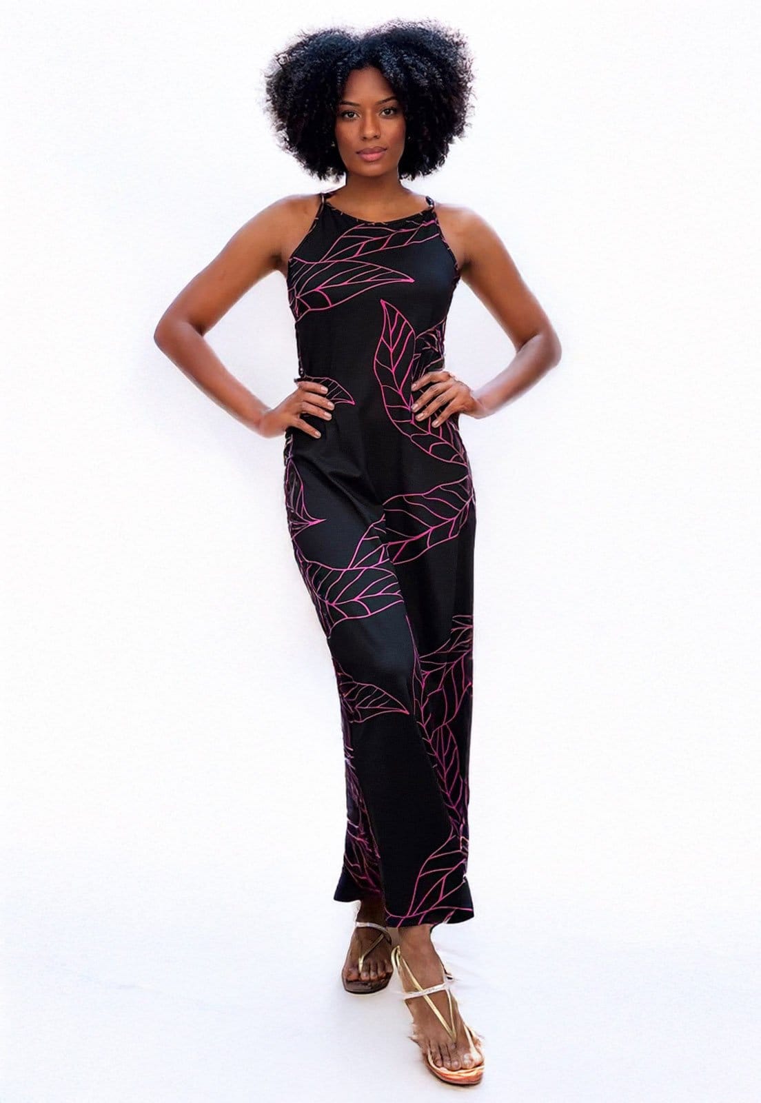 Vista 2 Vestido Cabanafree Longo Malha Trapézio Estampa Antúrios Cabanafree estampado/lilás/preto