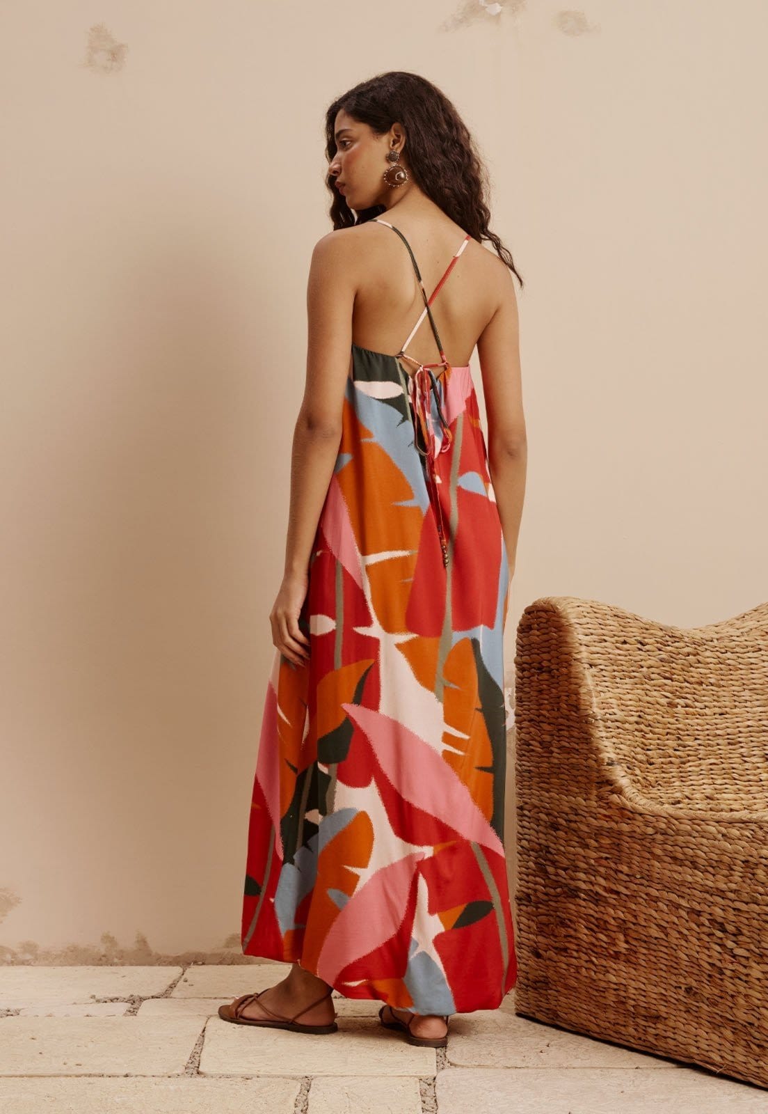 Vista 2 Vestido Maxi Midi Balonê Estampado Igapo CaCay rosa