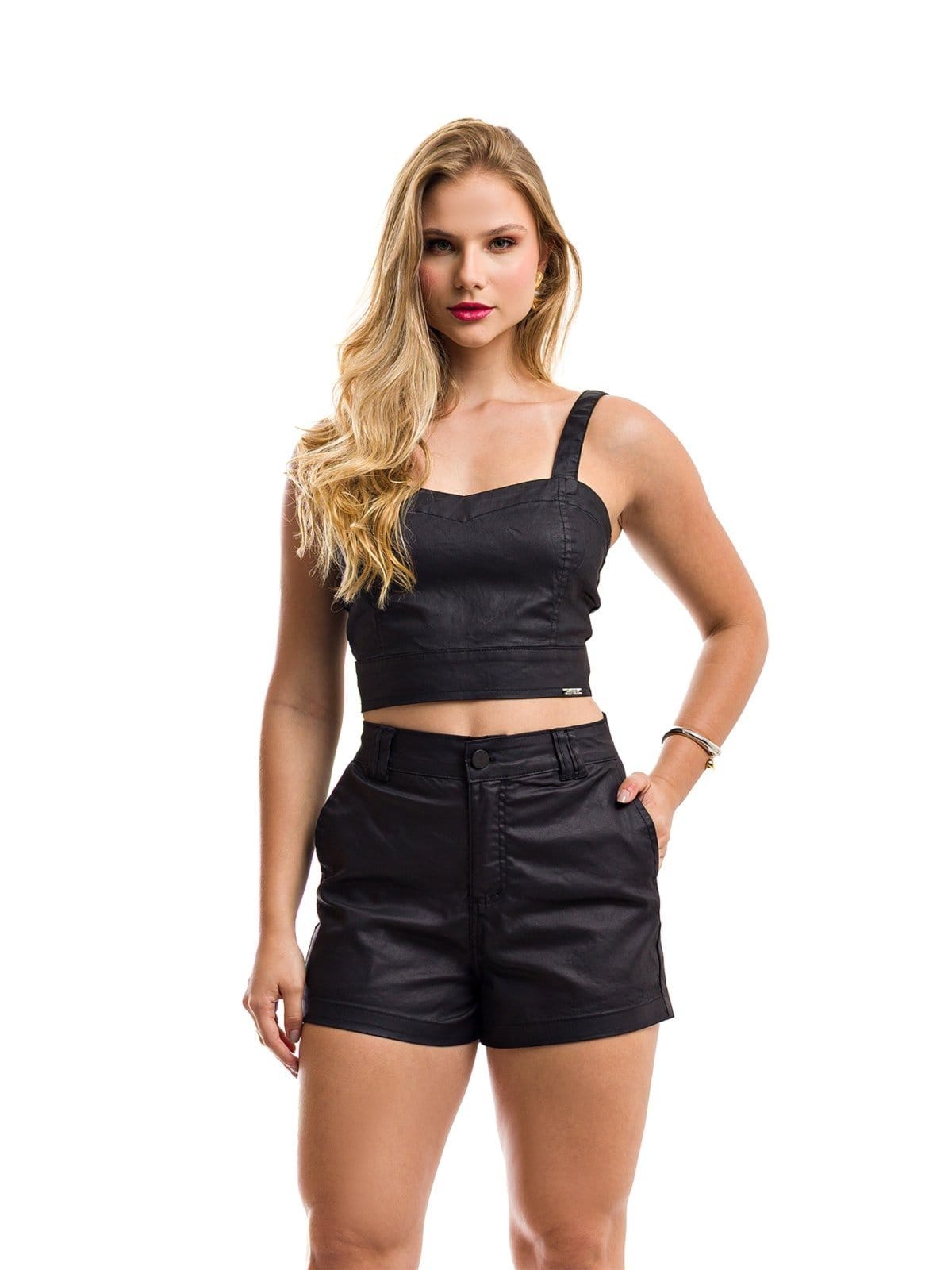 Conjunto Restrito Jeans Cropped e Short Resinado Com Elastano