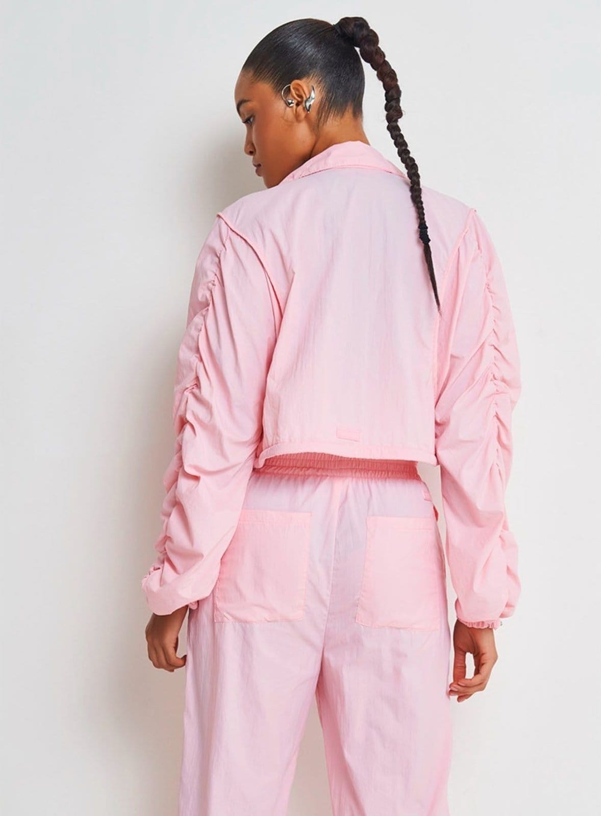 Vista 2 Jaqueta Nylon Cropped Sport Studio Colcci Colcci Sport rosa